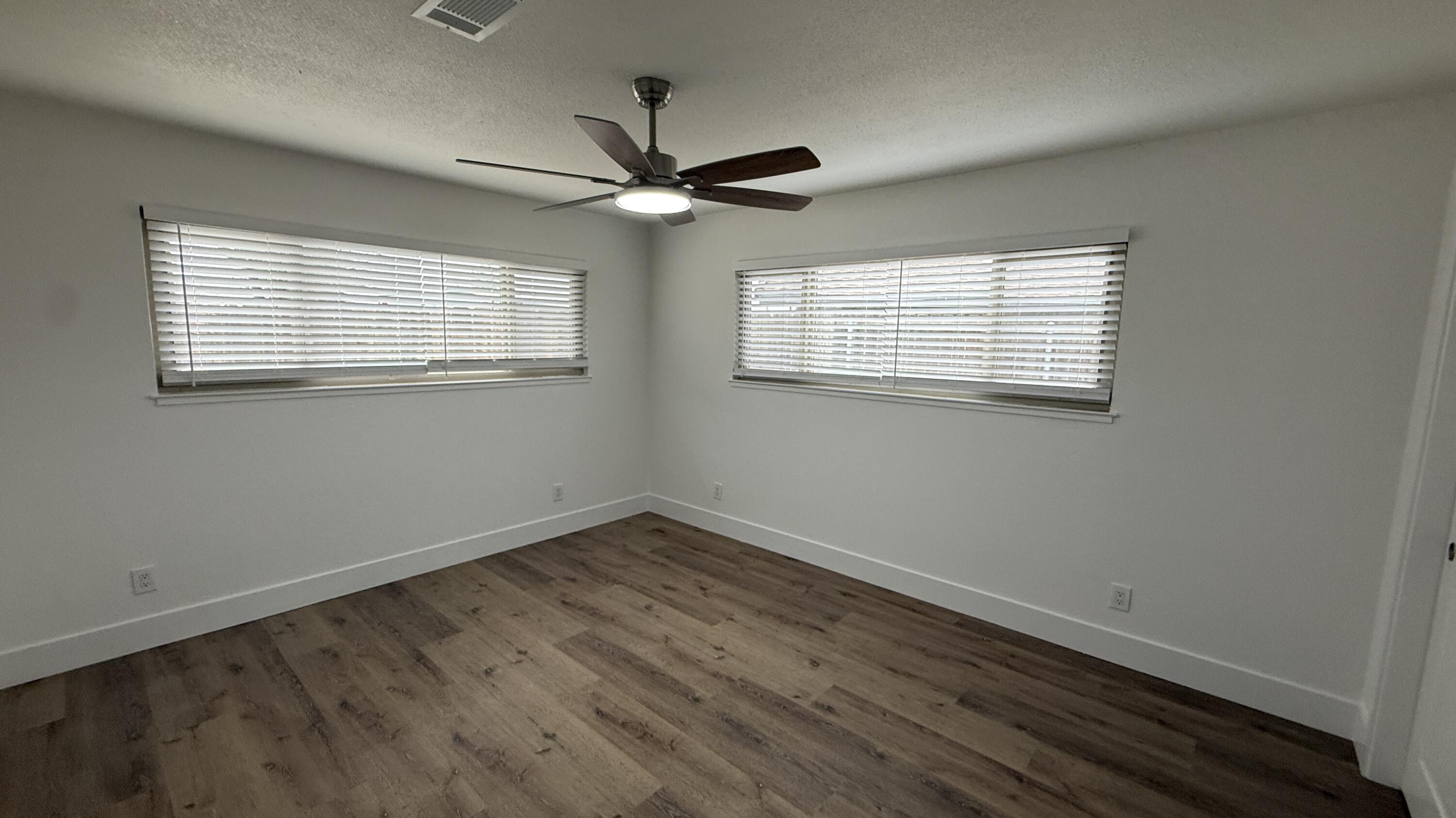 2329 Michael Cir, Hanford, CA 93230