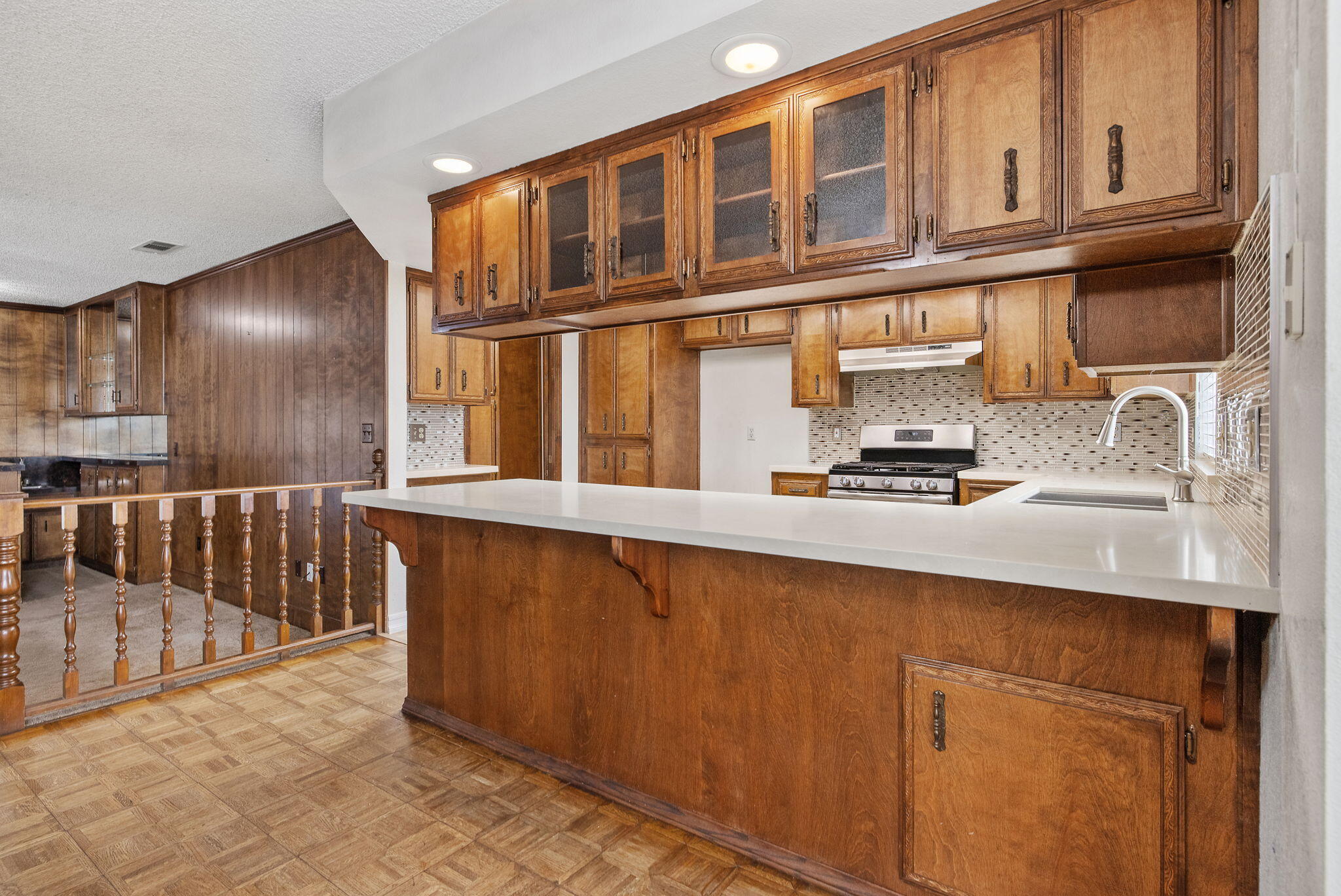 1502 S Lydia Dr, Tulare, CA 93274