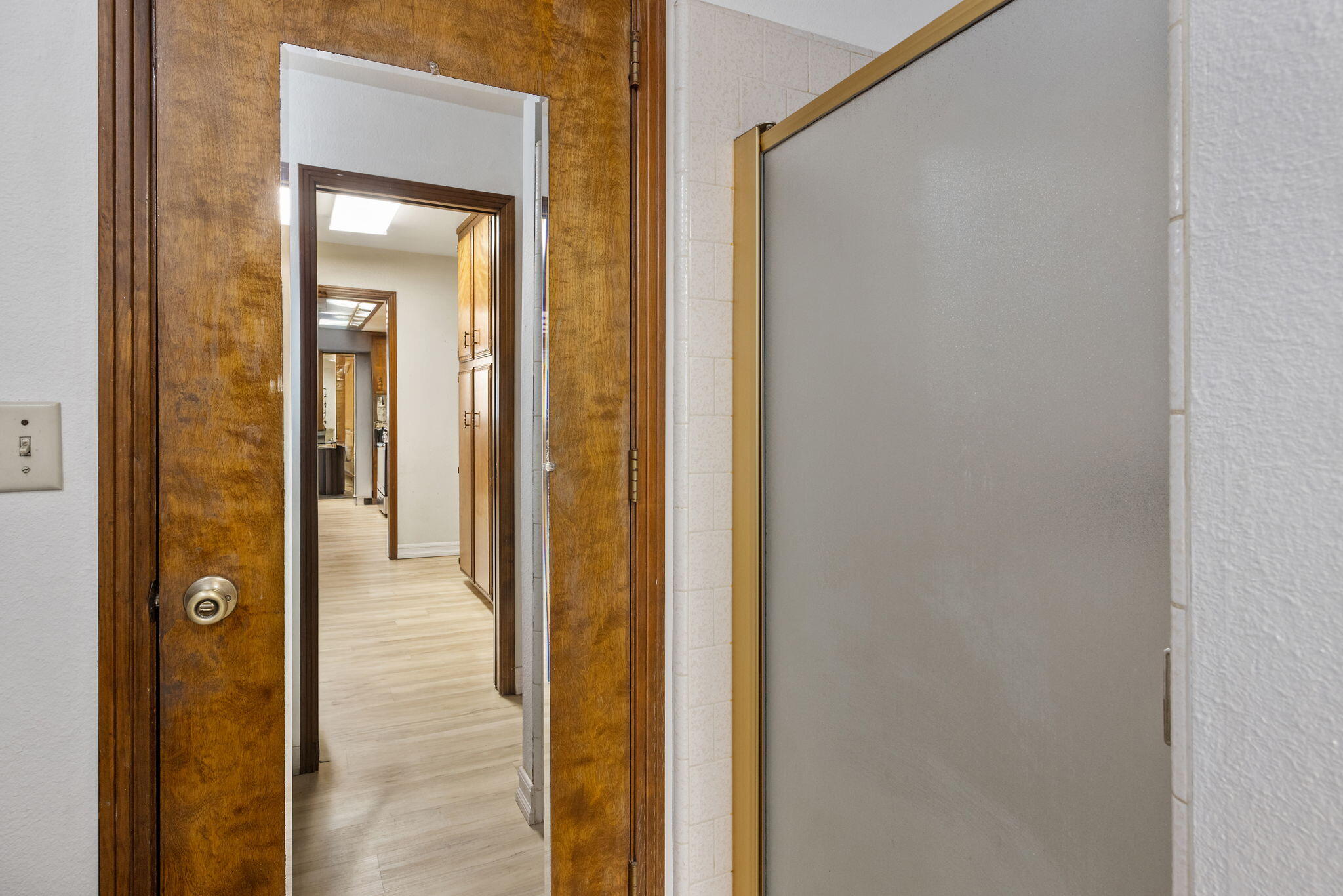 1502 S Lydia Dr, Tulare, CA 93274