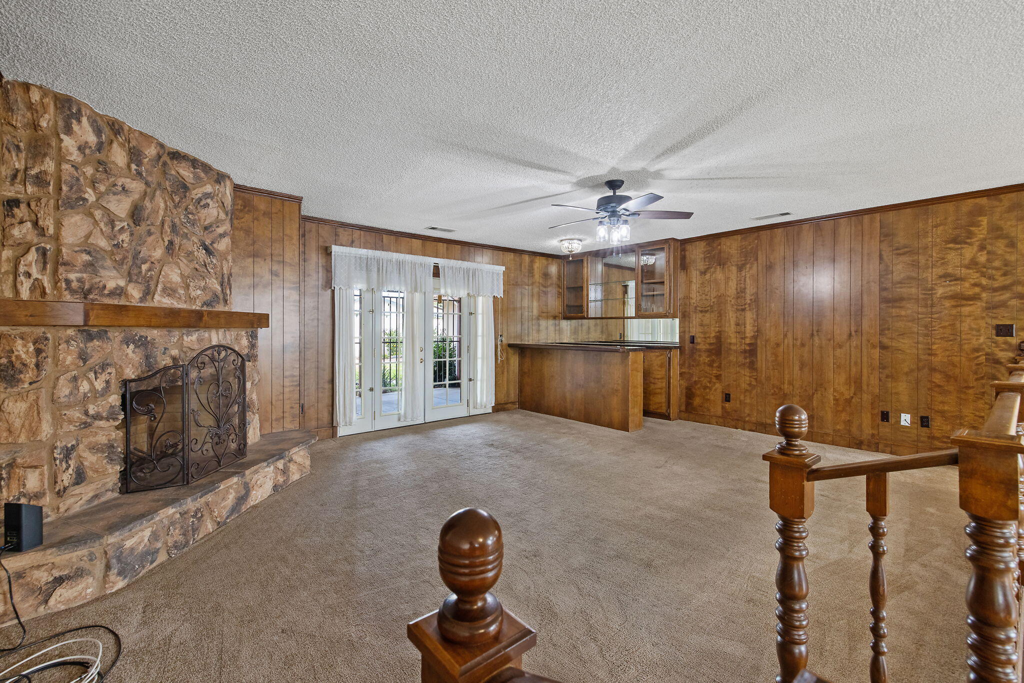 1502 S Lydia Dr, Tulare, CA 93274