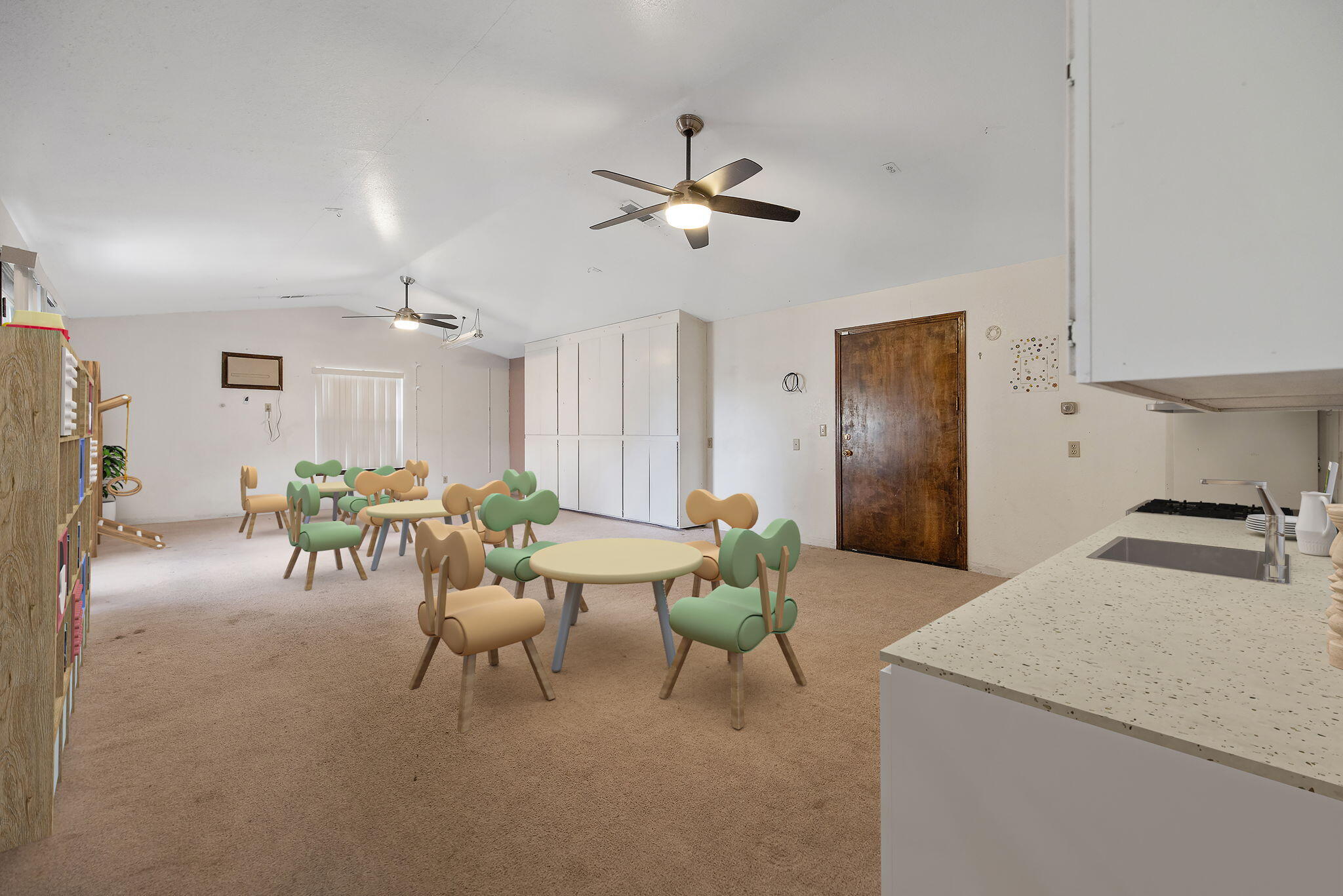 1502 S Lydia Dr, Tulare, CA 93274