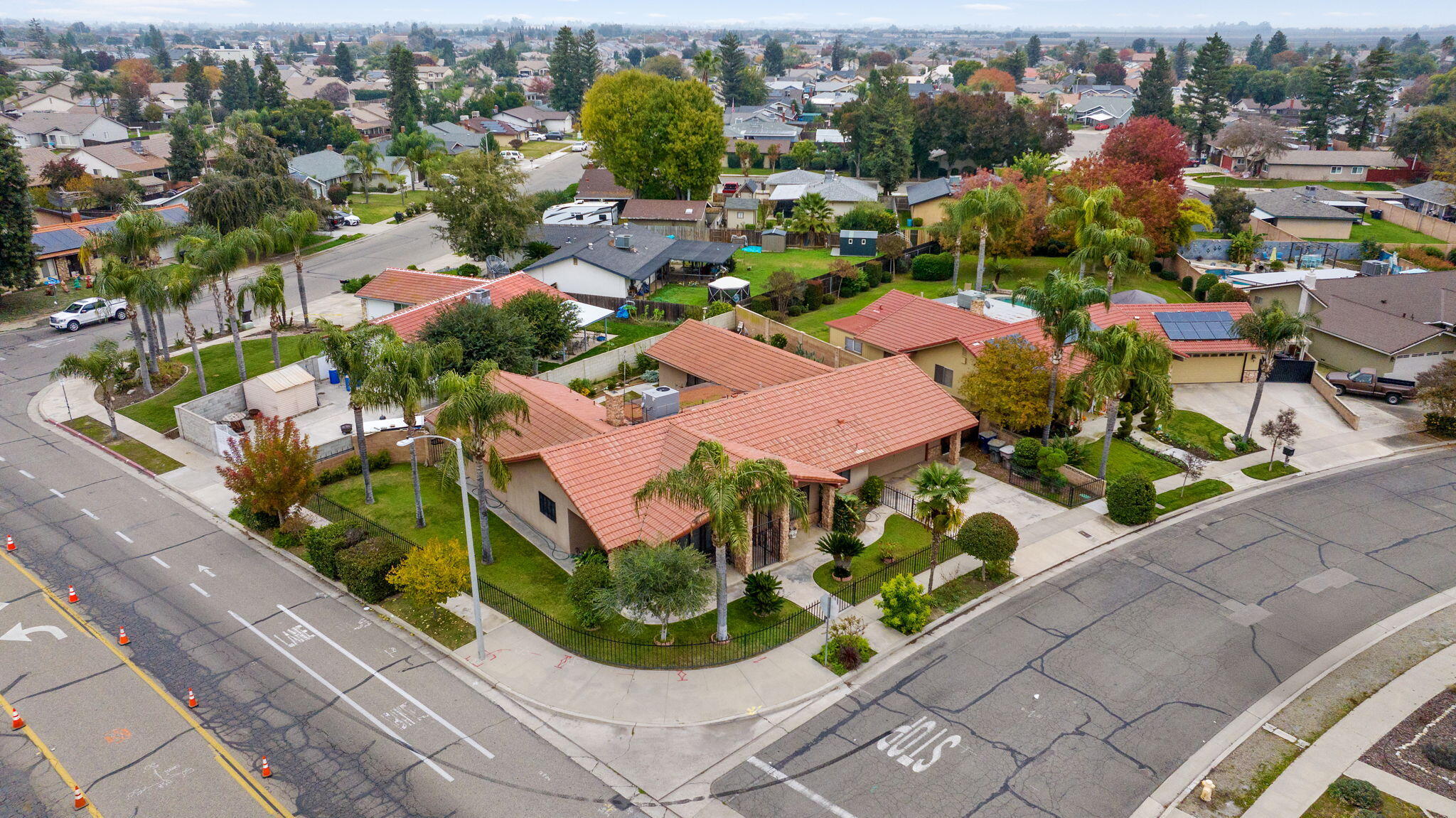 1502 S Lydia Dr, Tulare, CA 93274