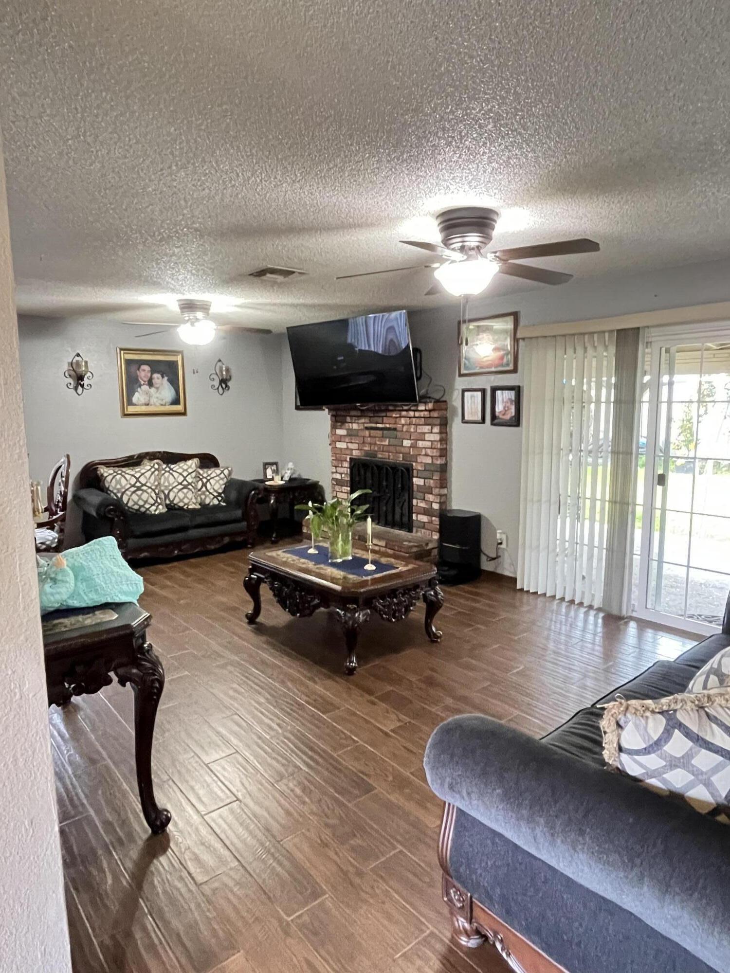 471 N Delta St, Porterville, CA 93257