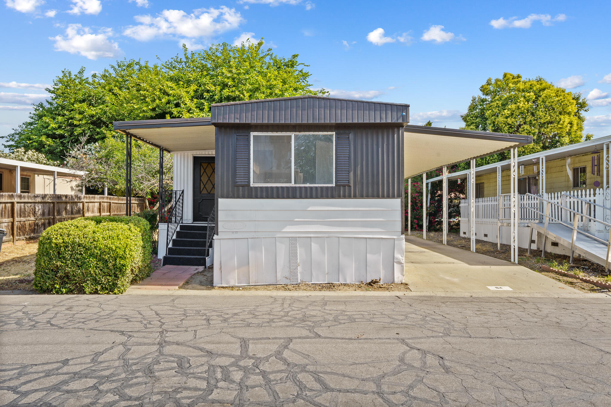 5505 W Tulare Ave #64, Visalia, CA 93277