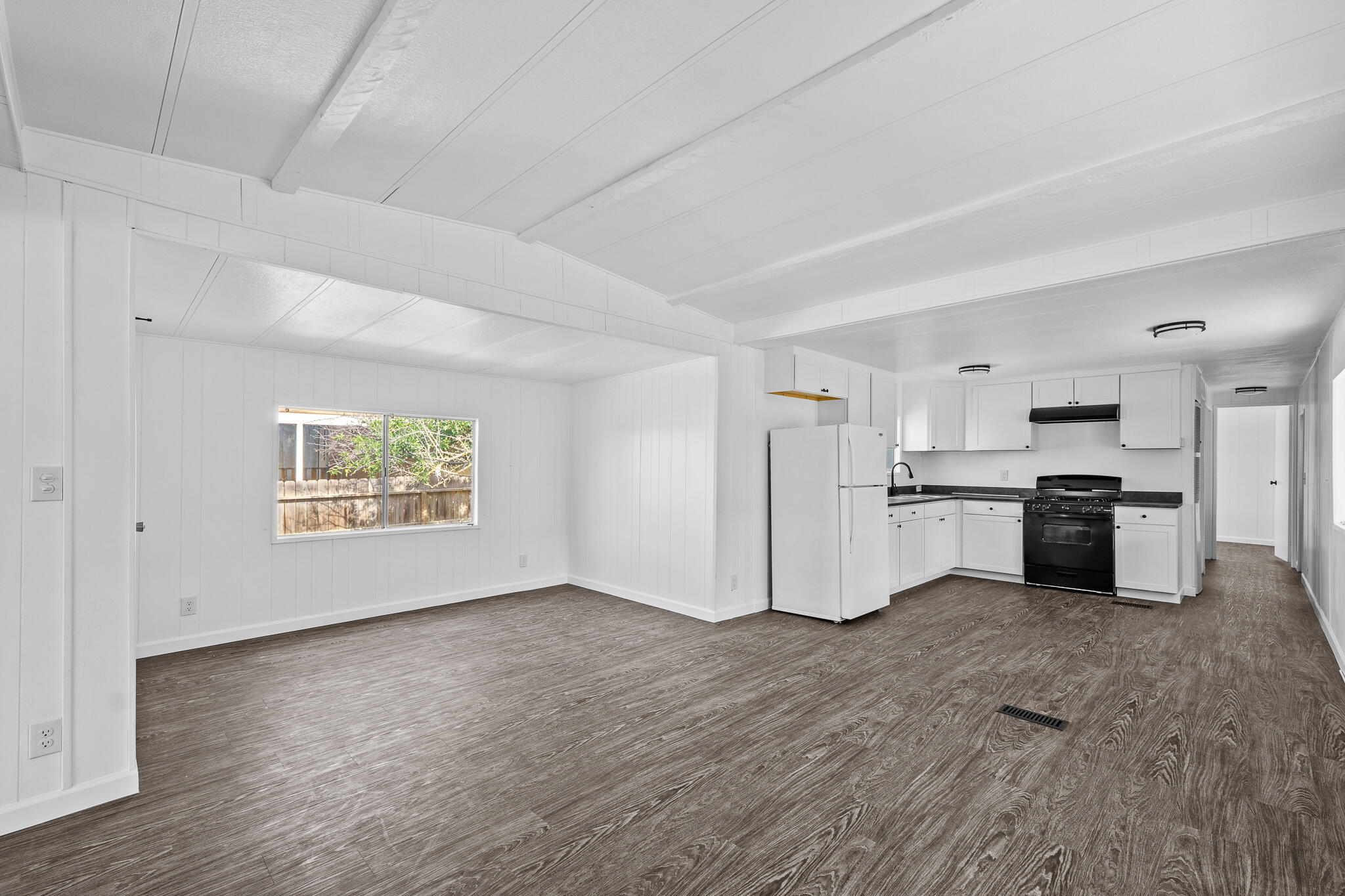 5505 W Tulare Ave #64, Visalia, CA 93277