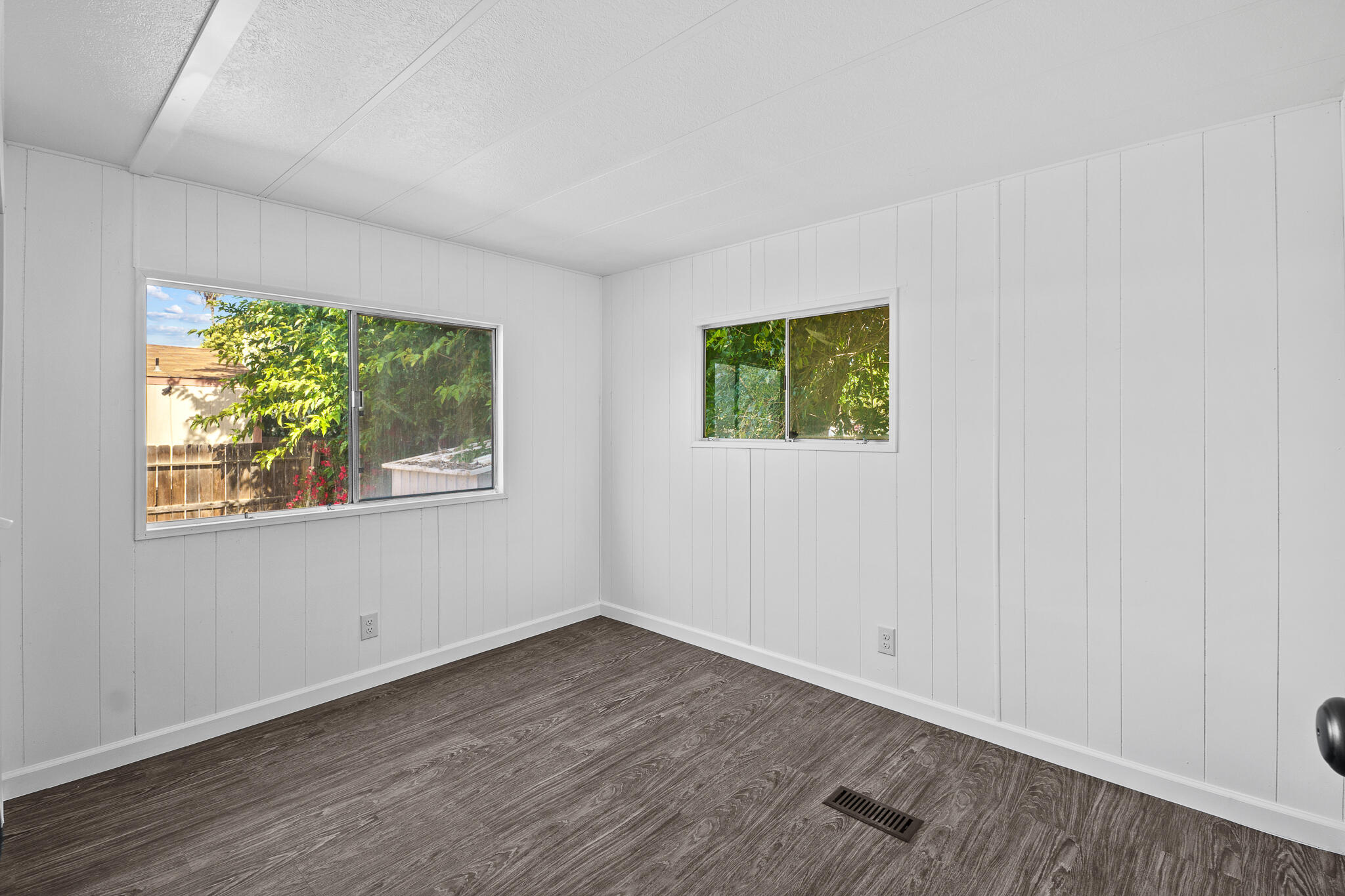 5505 W Tulare Ave #64, Visalia, CA 93277