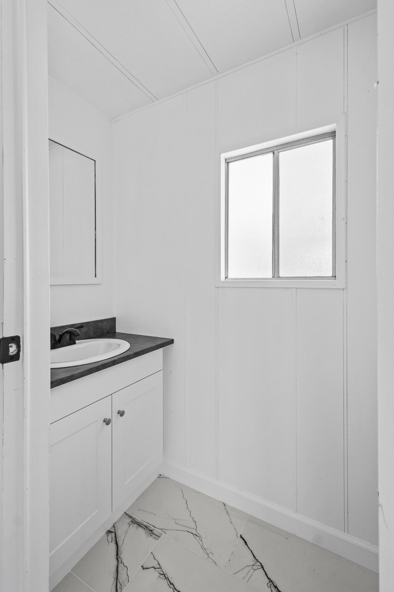 5505 W Tulare Ave #64, Visalia, CA 93277