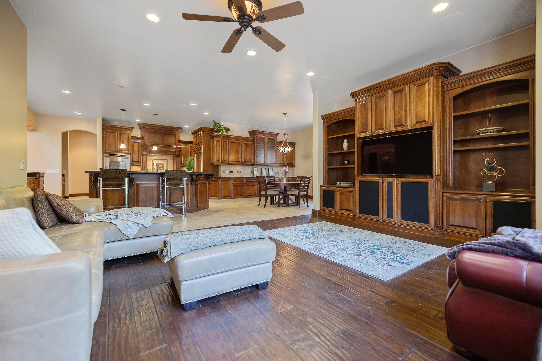 5034 W Firenze Ave, Visalia, CA 93291