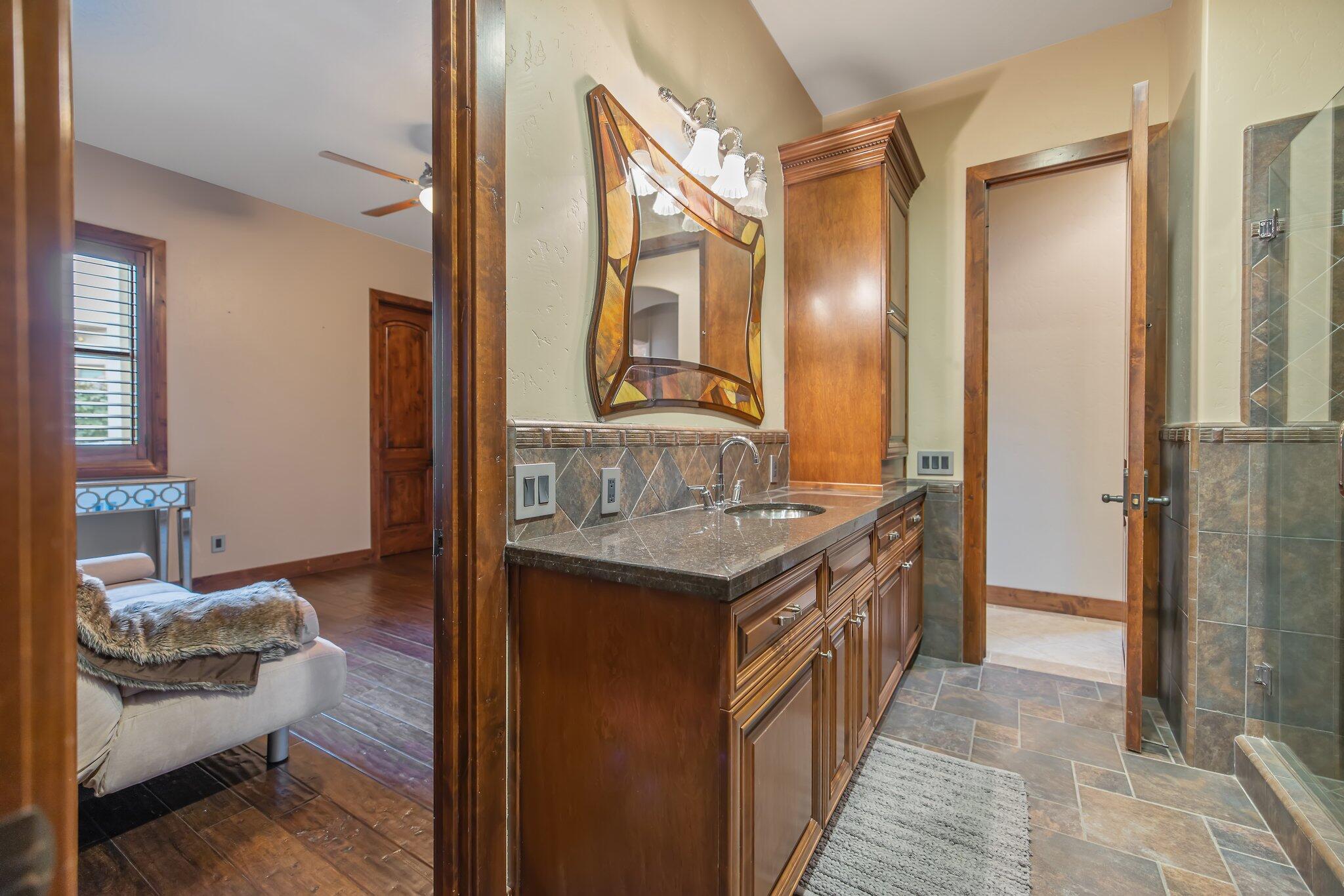 5034 W Firenze Ave, Visalia, CA 93291