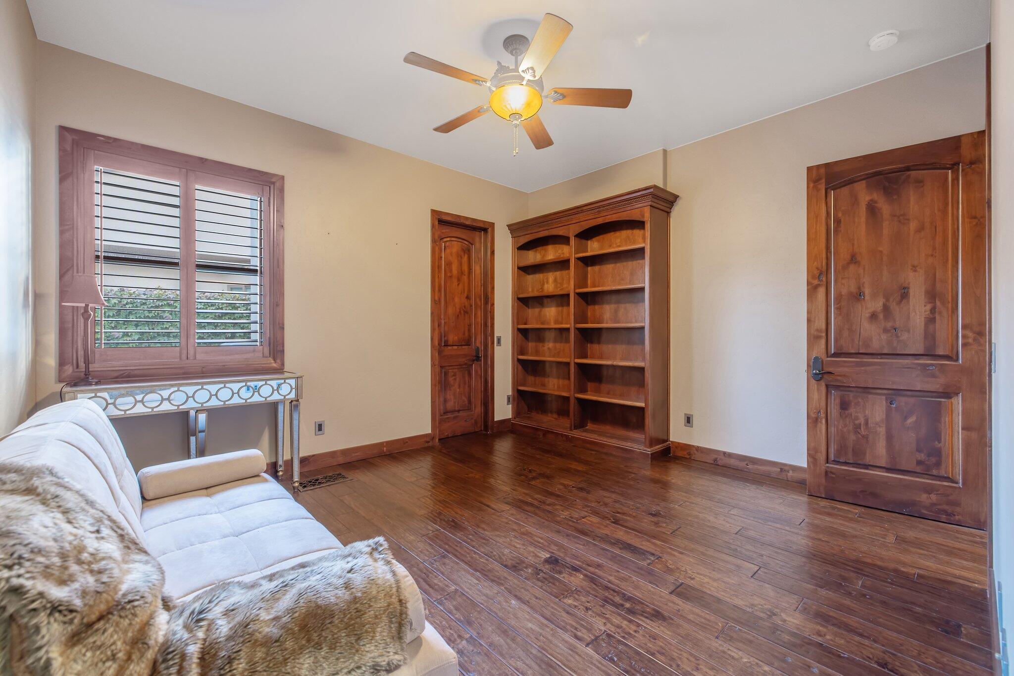 5034 W Firenze Ave, Visalia, CA 93291