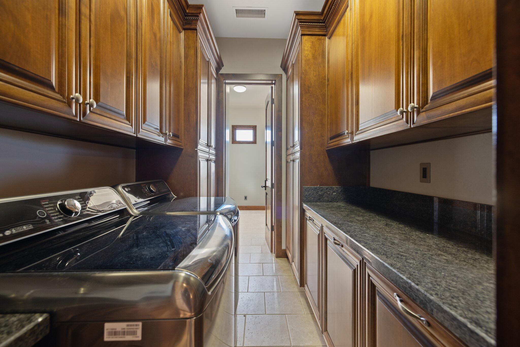 5034 W Firenze Ave, Visalia, CA 93291