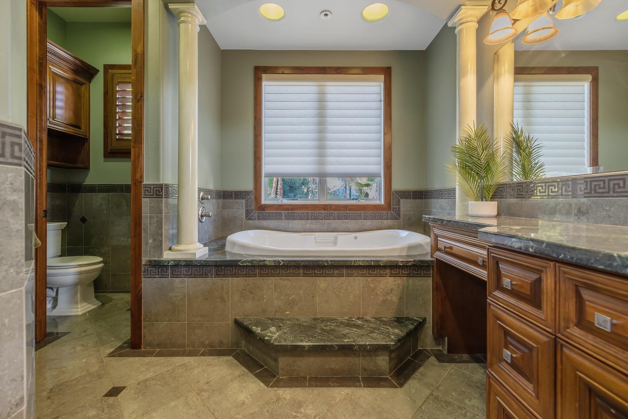 5034 W Firenze Ave, Visalia, CA 93291