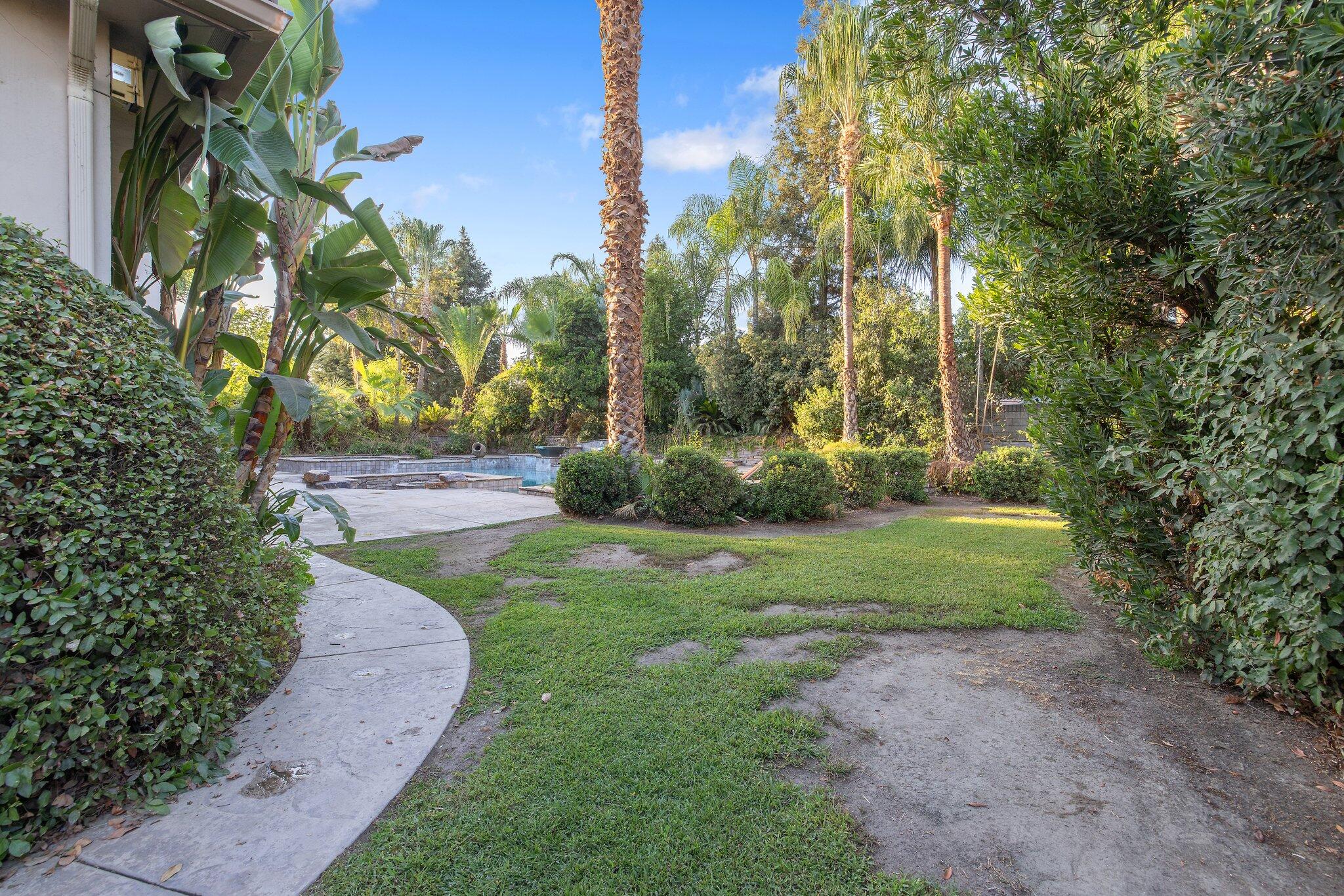 5034 W Firenze Ave, Visalia, CA 93291