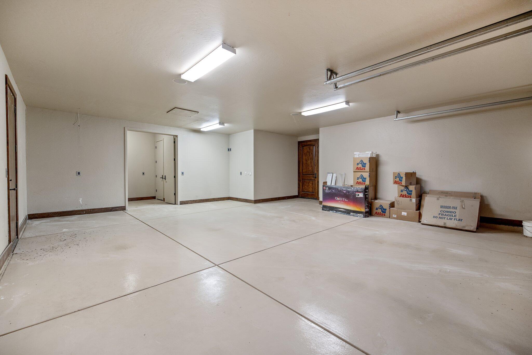 5034 W Firenze Ave, Visalia, CA 93291