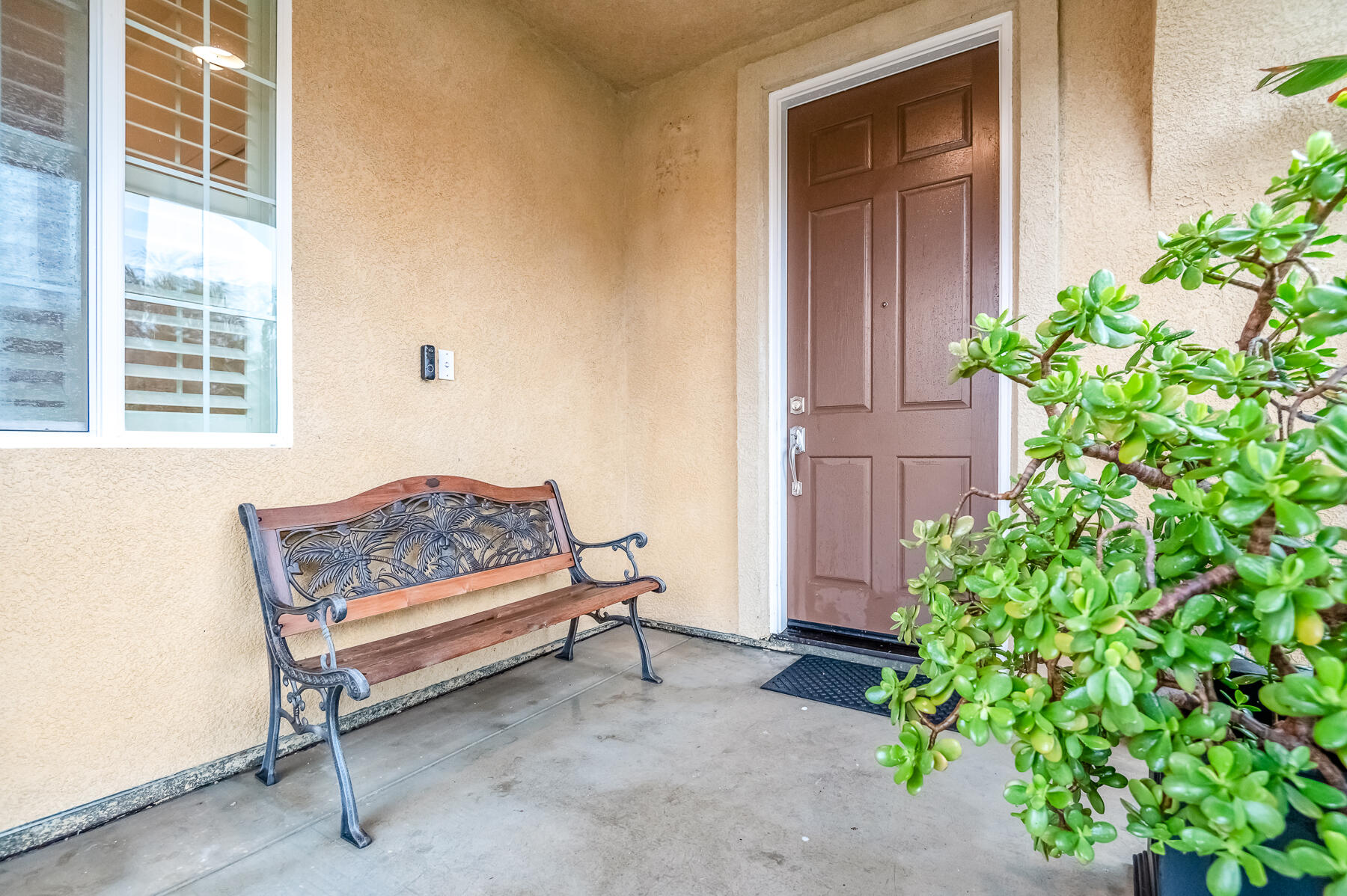 1942 N Sonoma Ct, Hanford, CA 93230