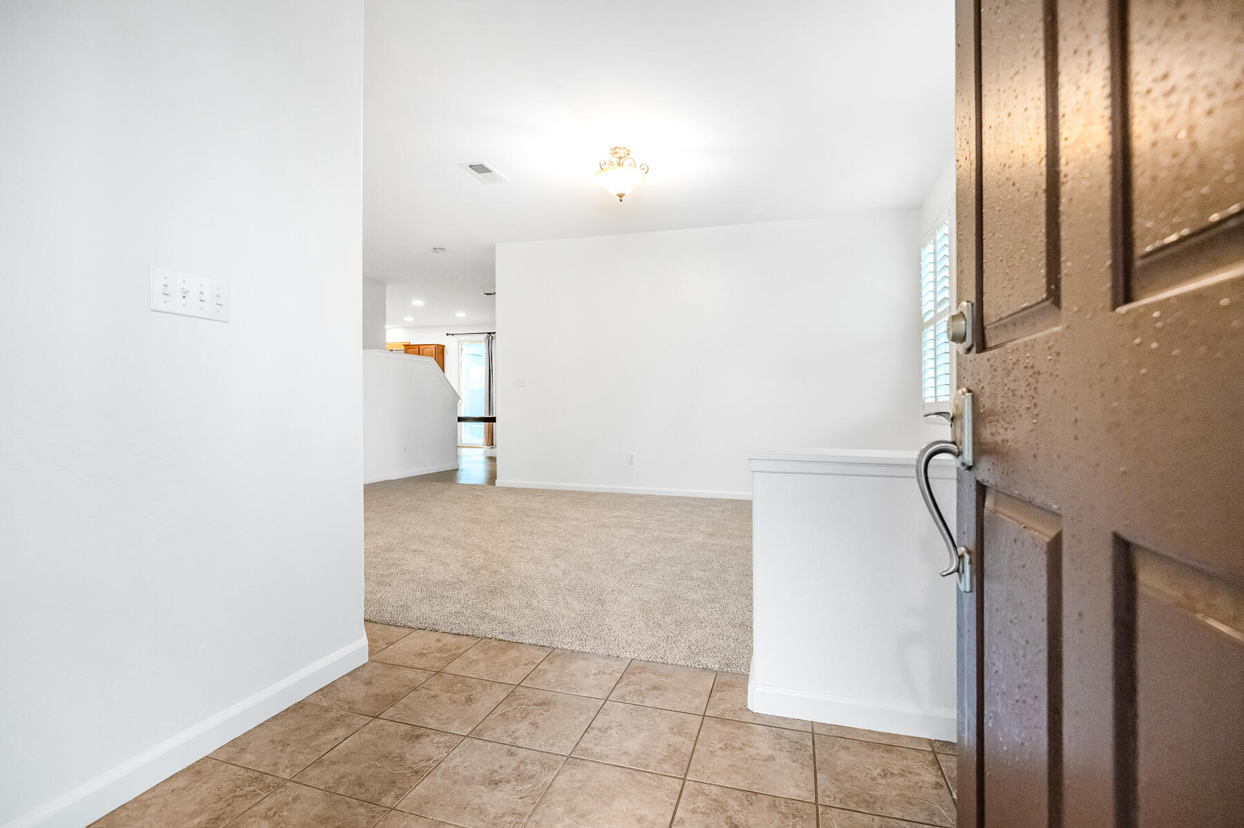 1942 N Sonoma Ct, Hanford, CA 93230