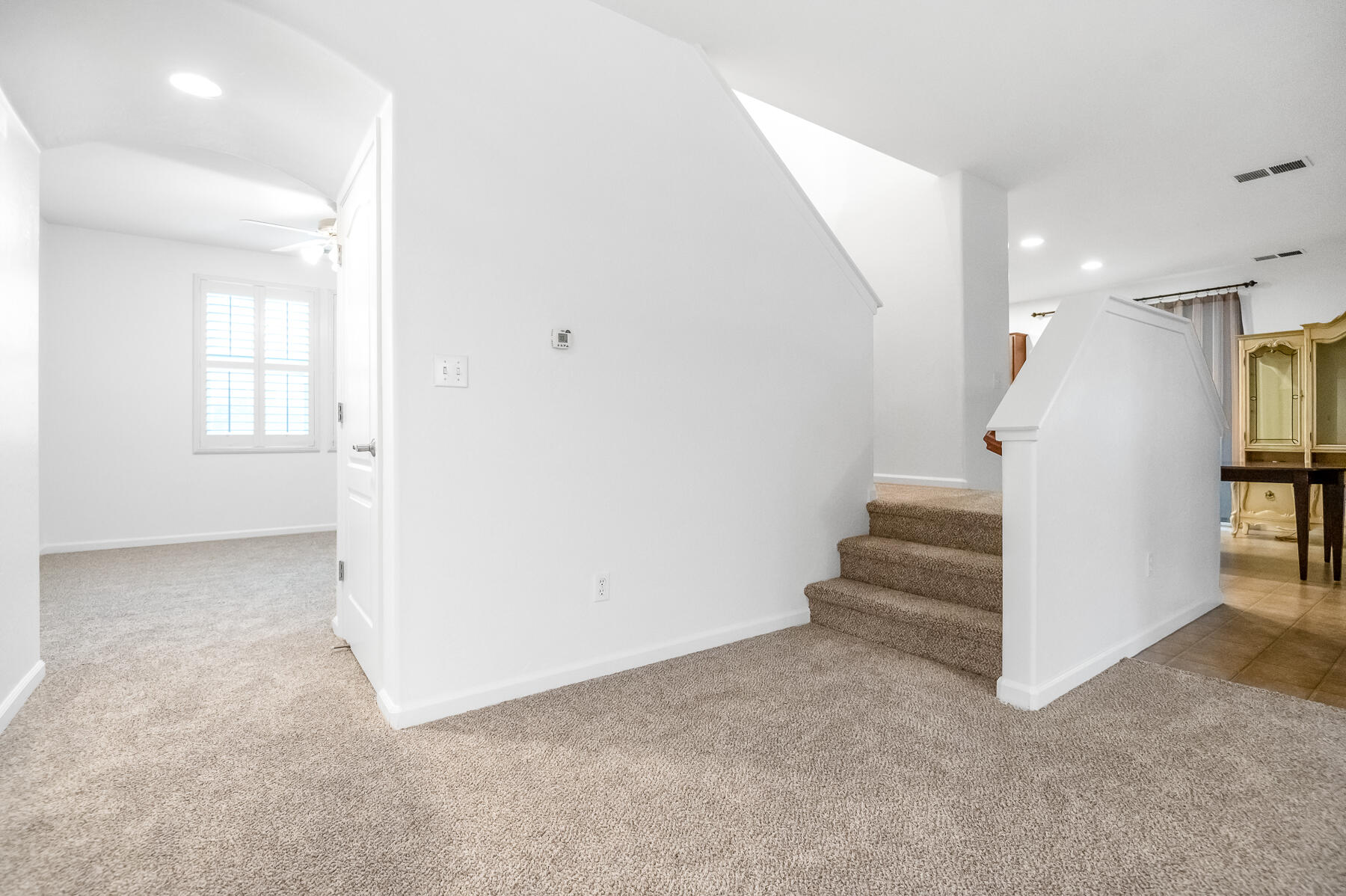 1942 N Sonoma Ct, Hanford, CA 93230