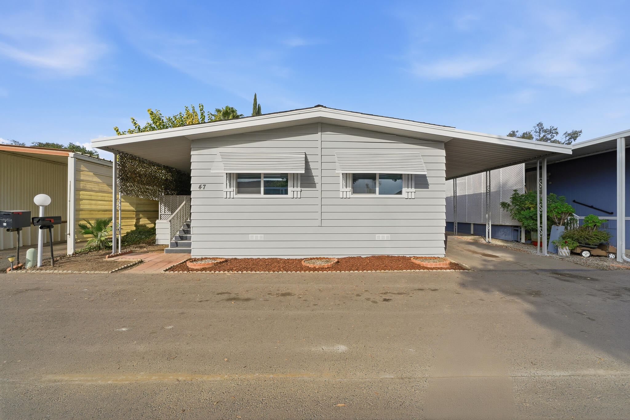 415 N Akers St #47, Visalia, CA 93291