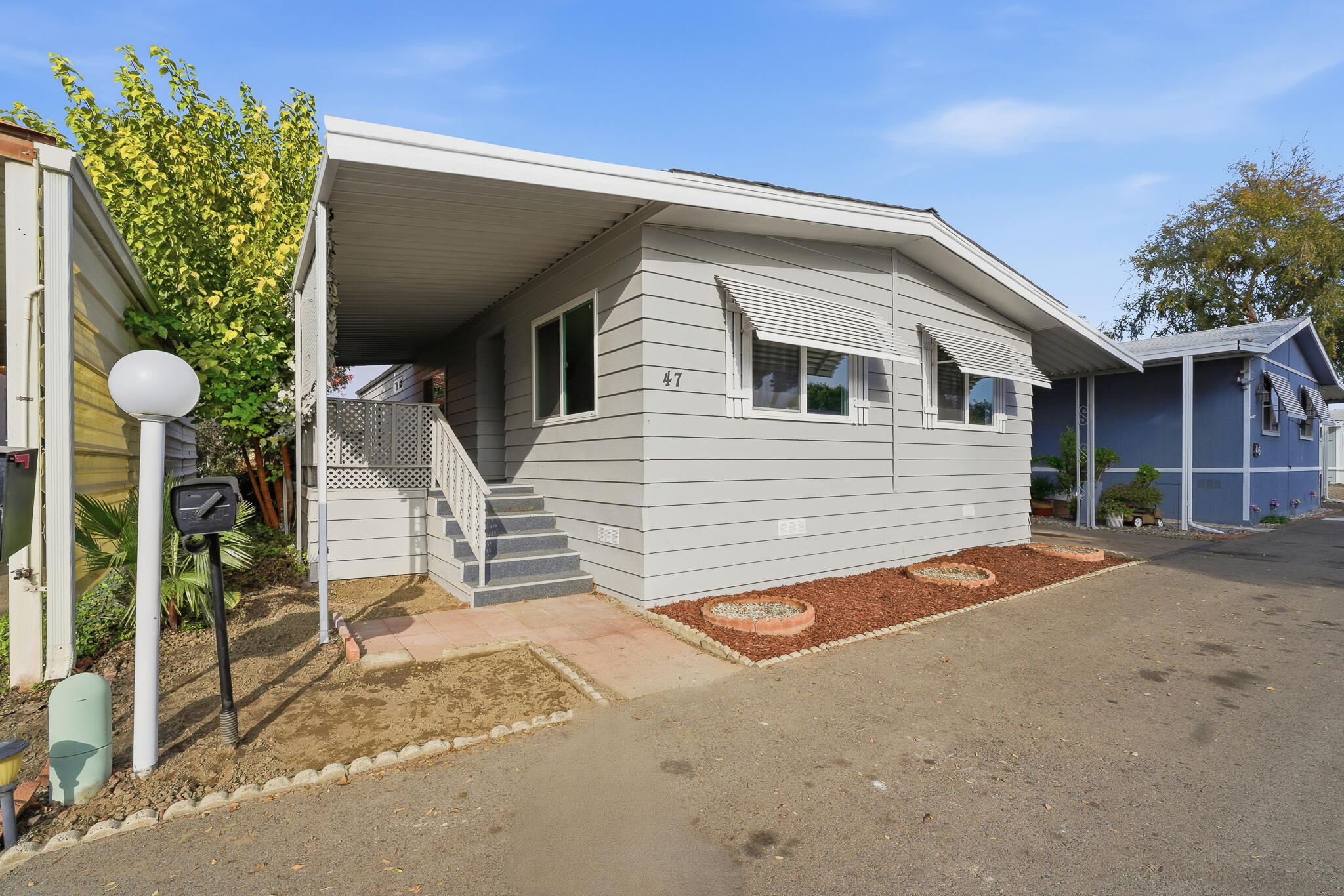 415 N Akers St #47, Visalia, CA 93291