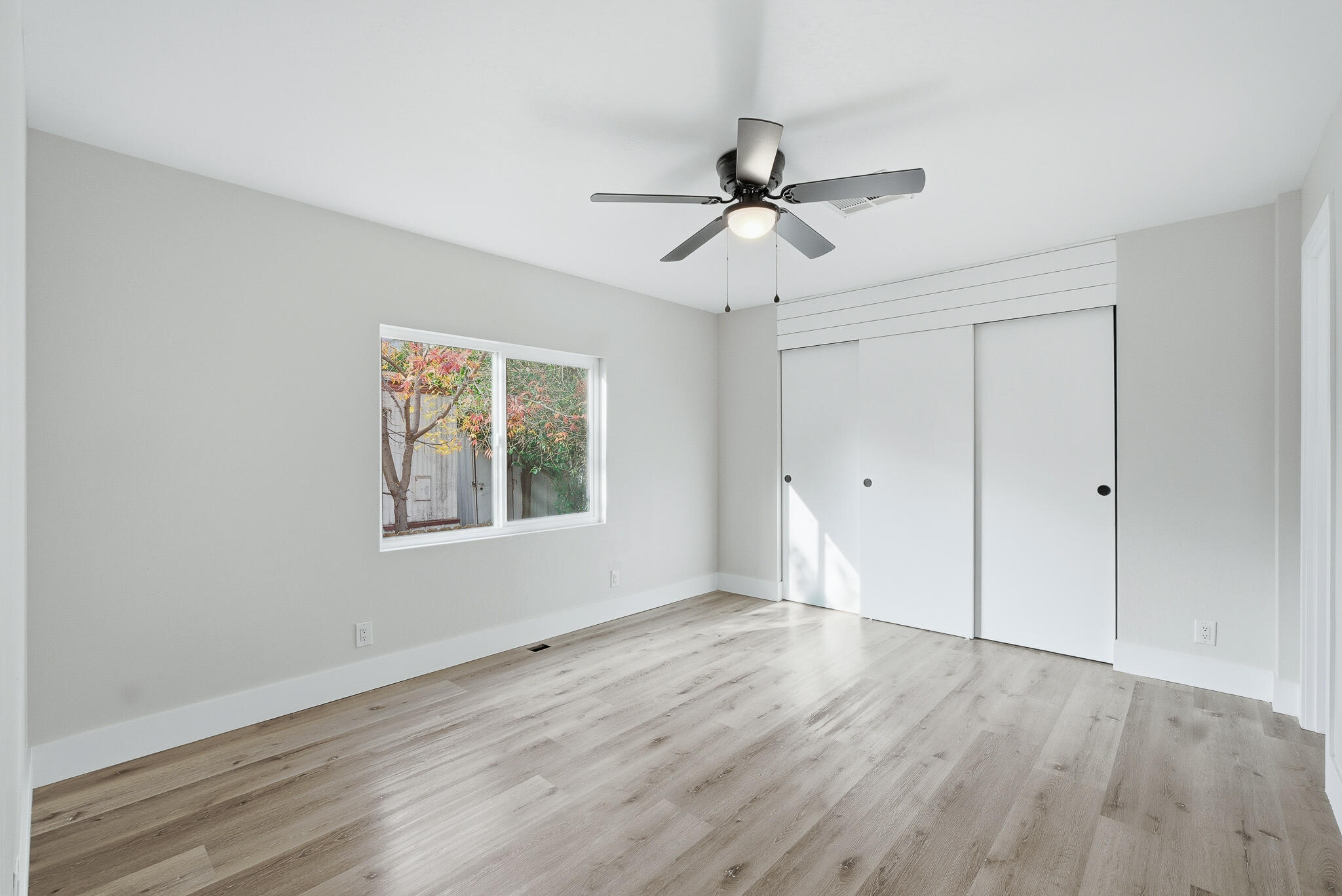 415 N Akers St #47, Visalia, CA 93291