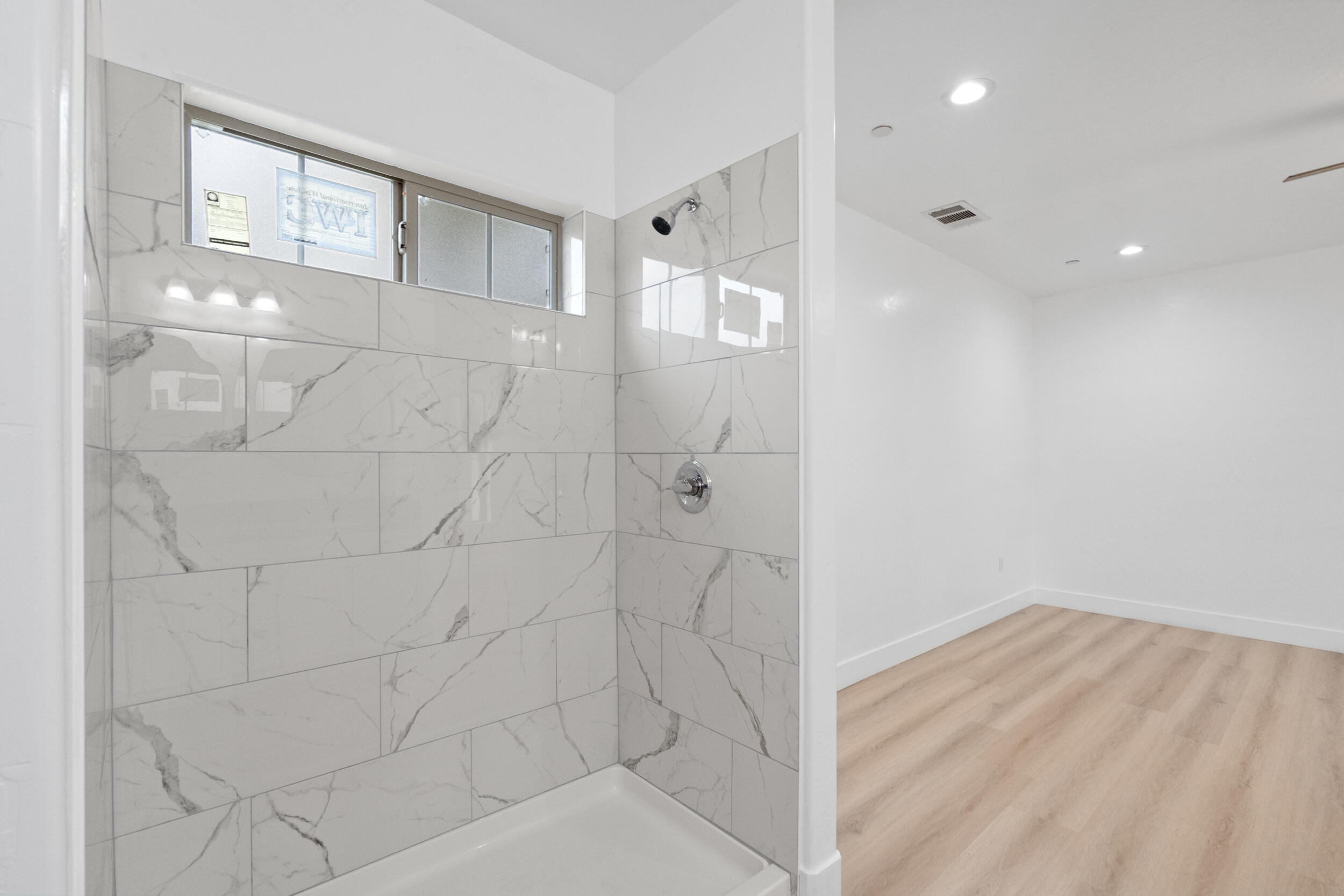 753 N Brundage Ave, Farmersville, CA 93223