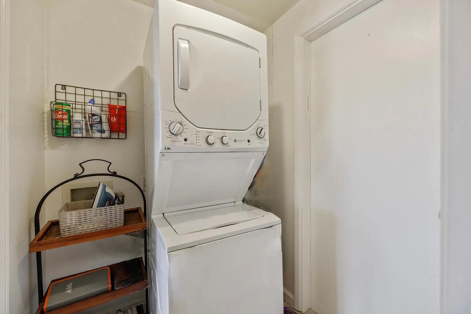 4926-4928 W Westgate Ct, Visalia, CA 93277