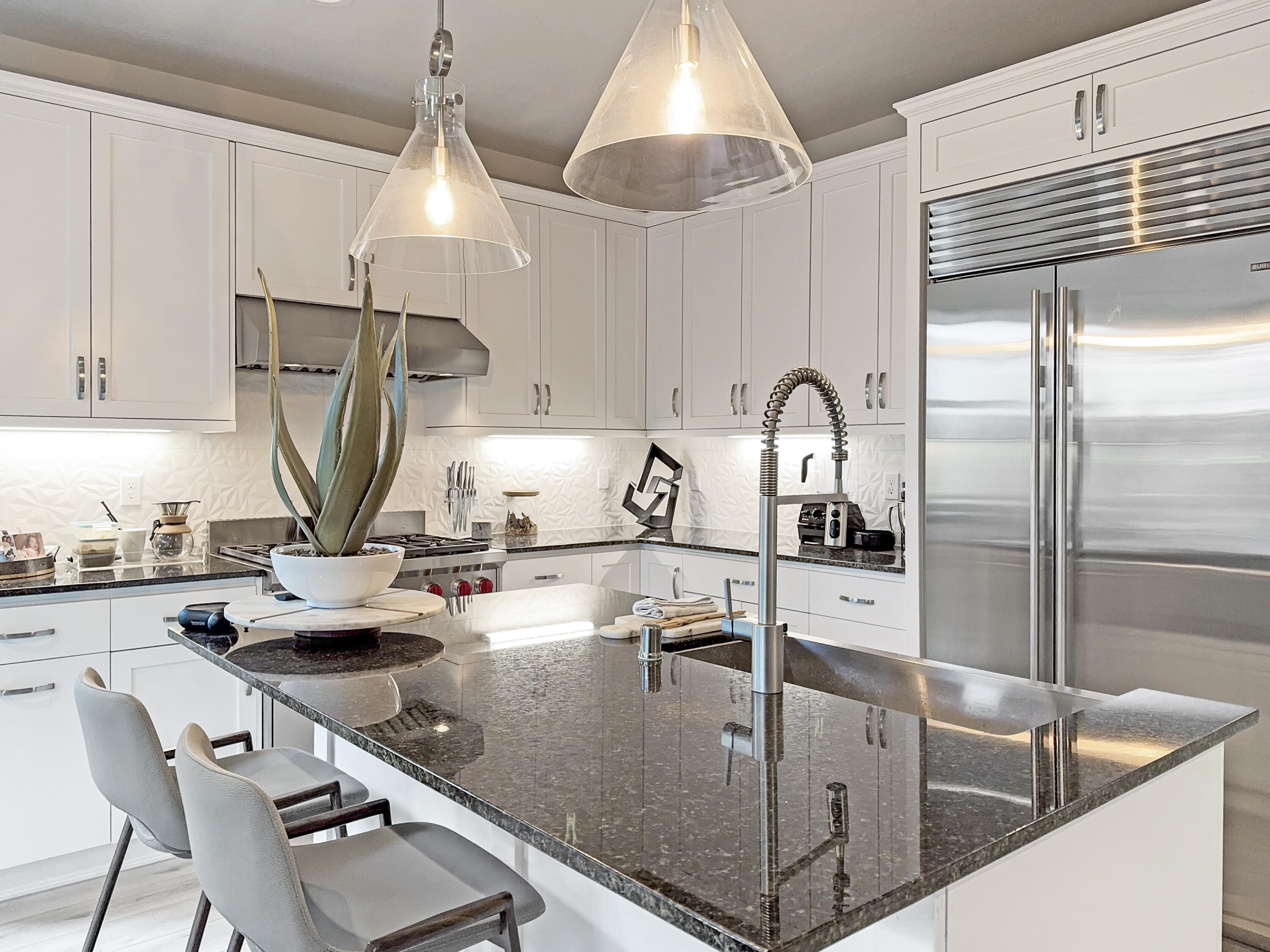 4521 S Ernest St, Visalia, CA 93277