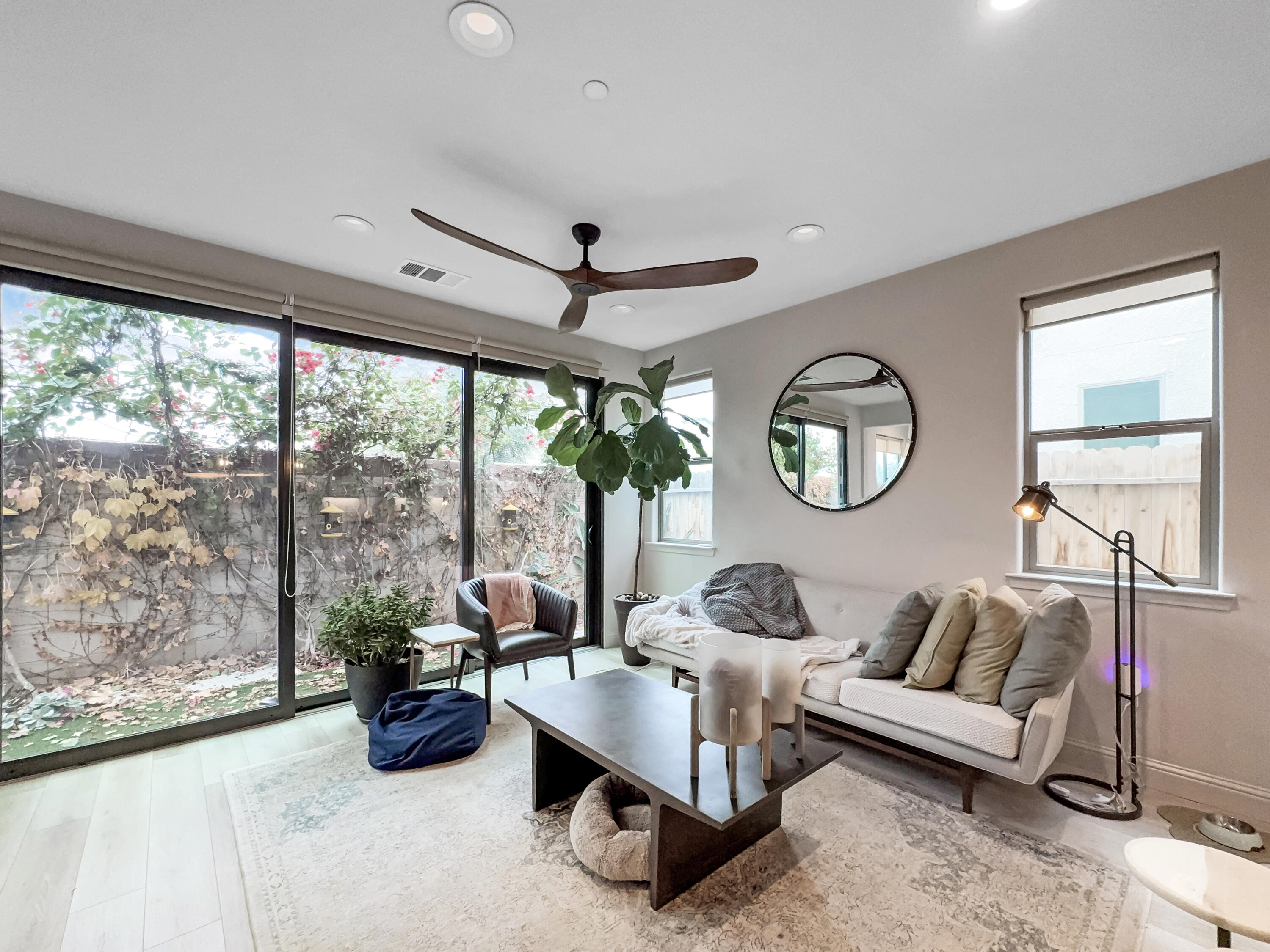 4521 S Ernest St, Visalia, CA 93277