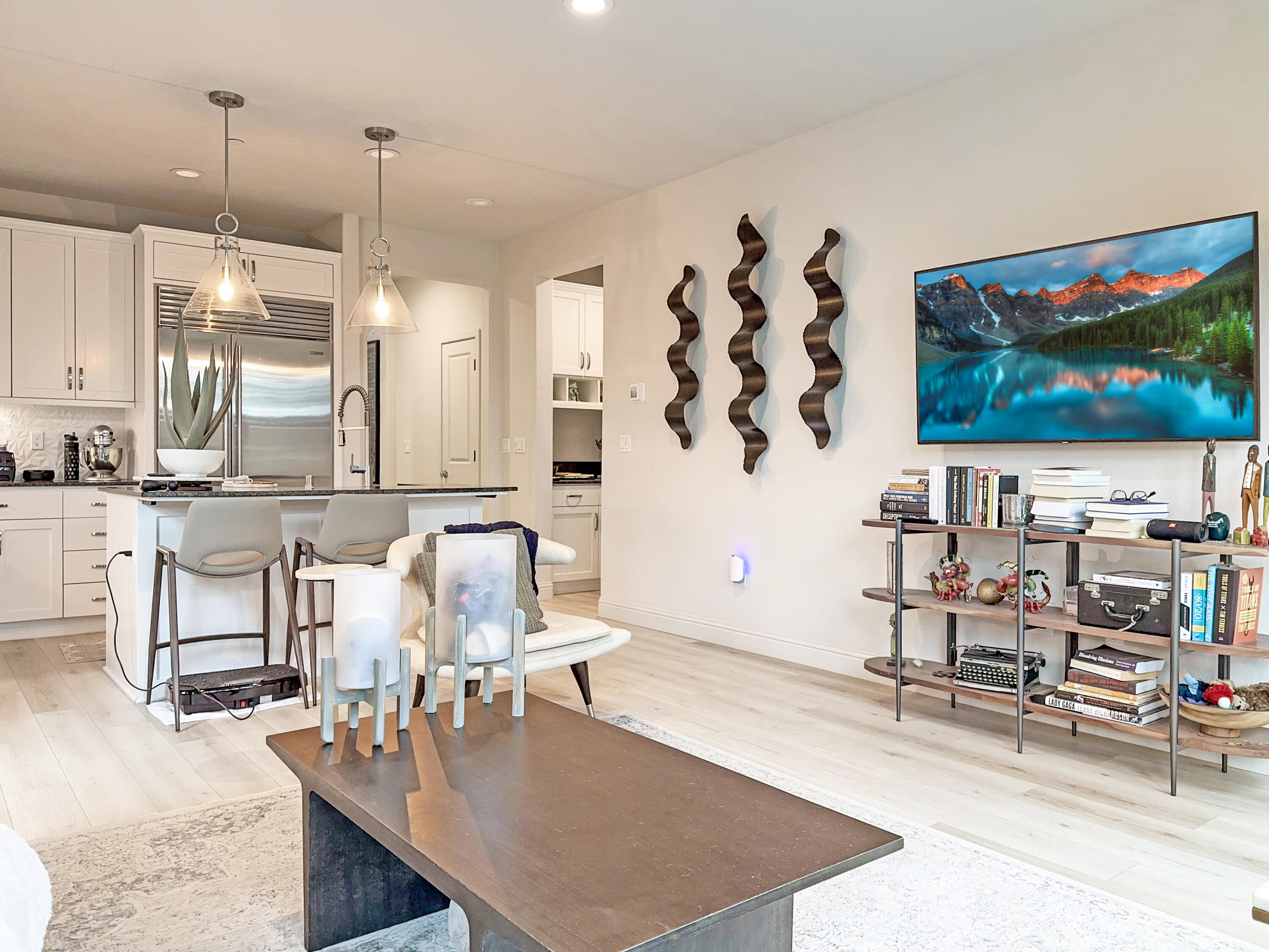 4521 S Ernest St, Visalia, CA 93277