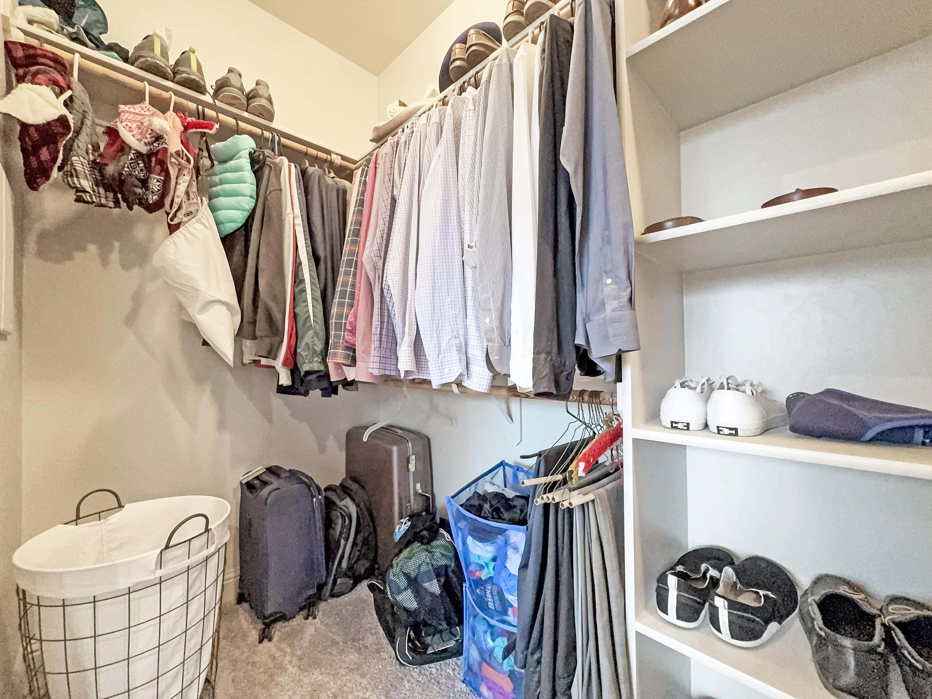 4521 S Ernest St, Visalia, CA 93277