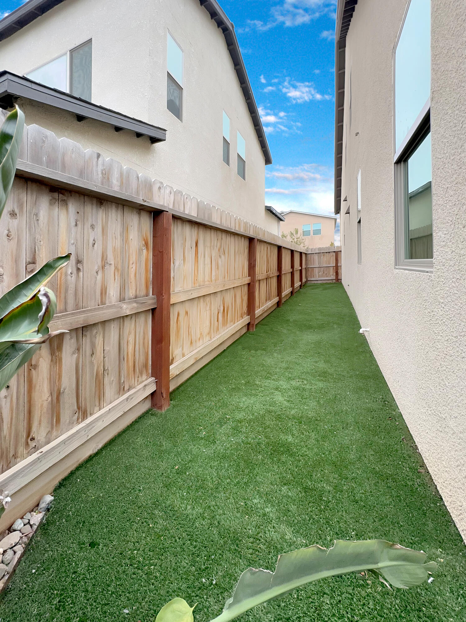 4521 S Ernest St, Visalia, CA 93277