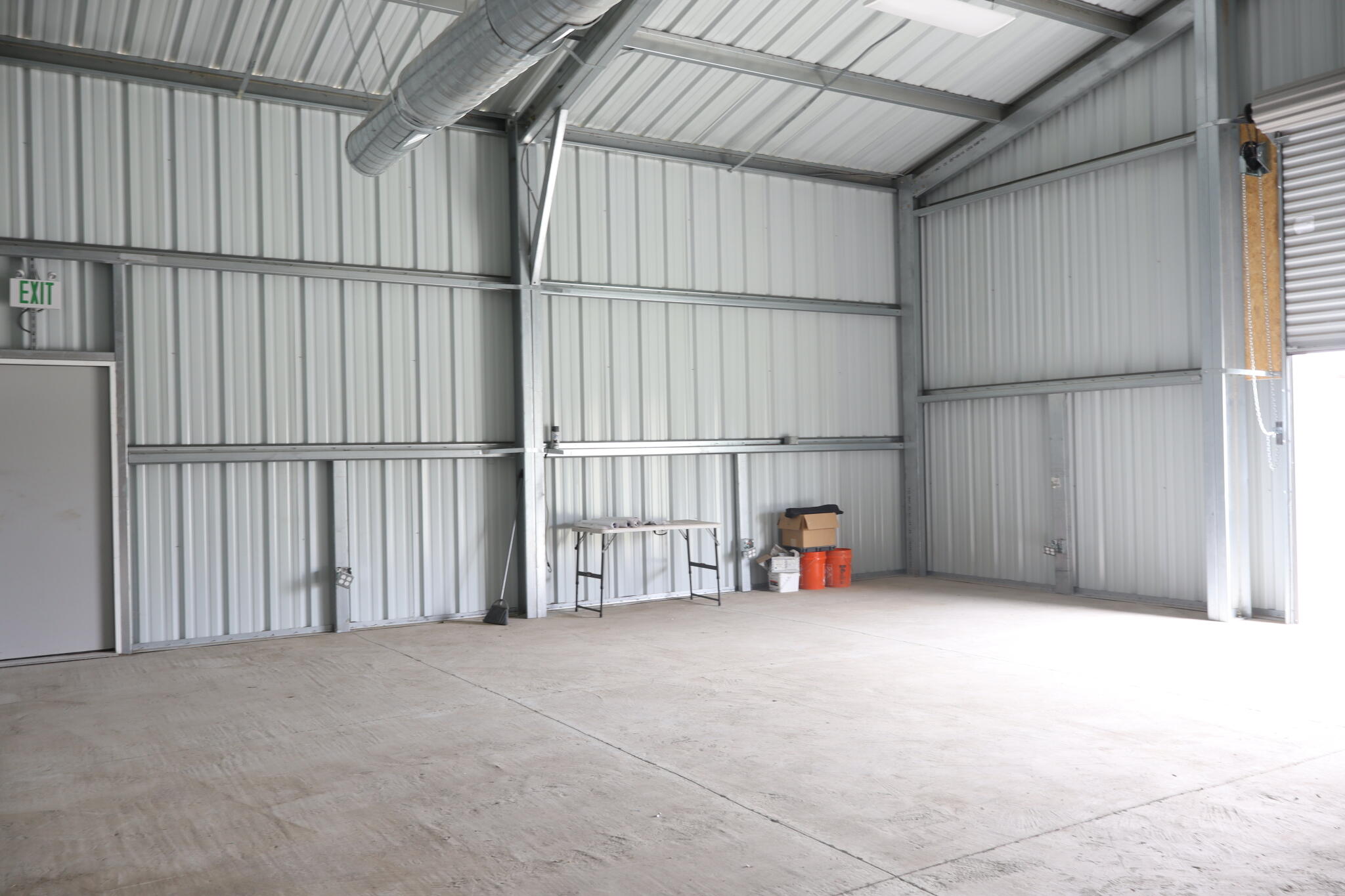 1086 S Market St, Pixley, CA 93256