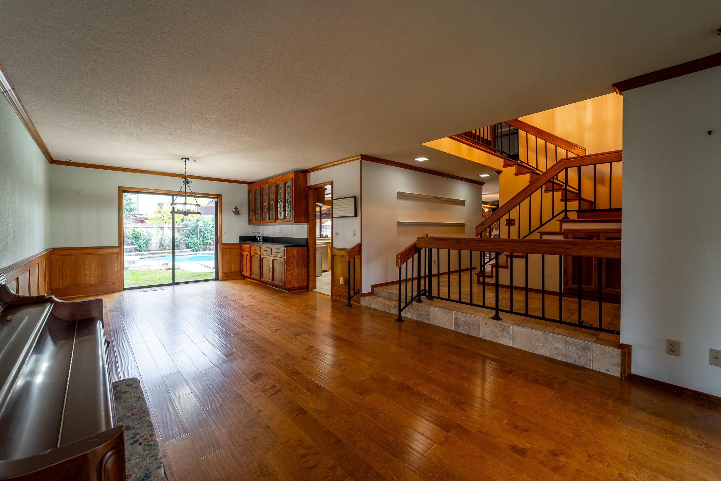 4121 W Grove Ct, Visalia, CA 93291