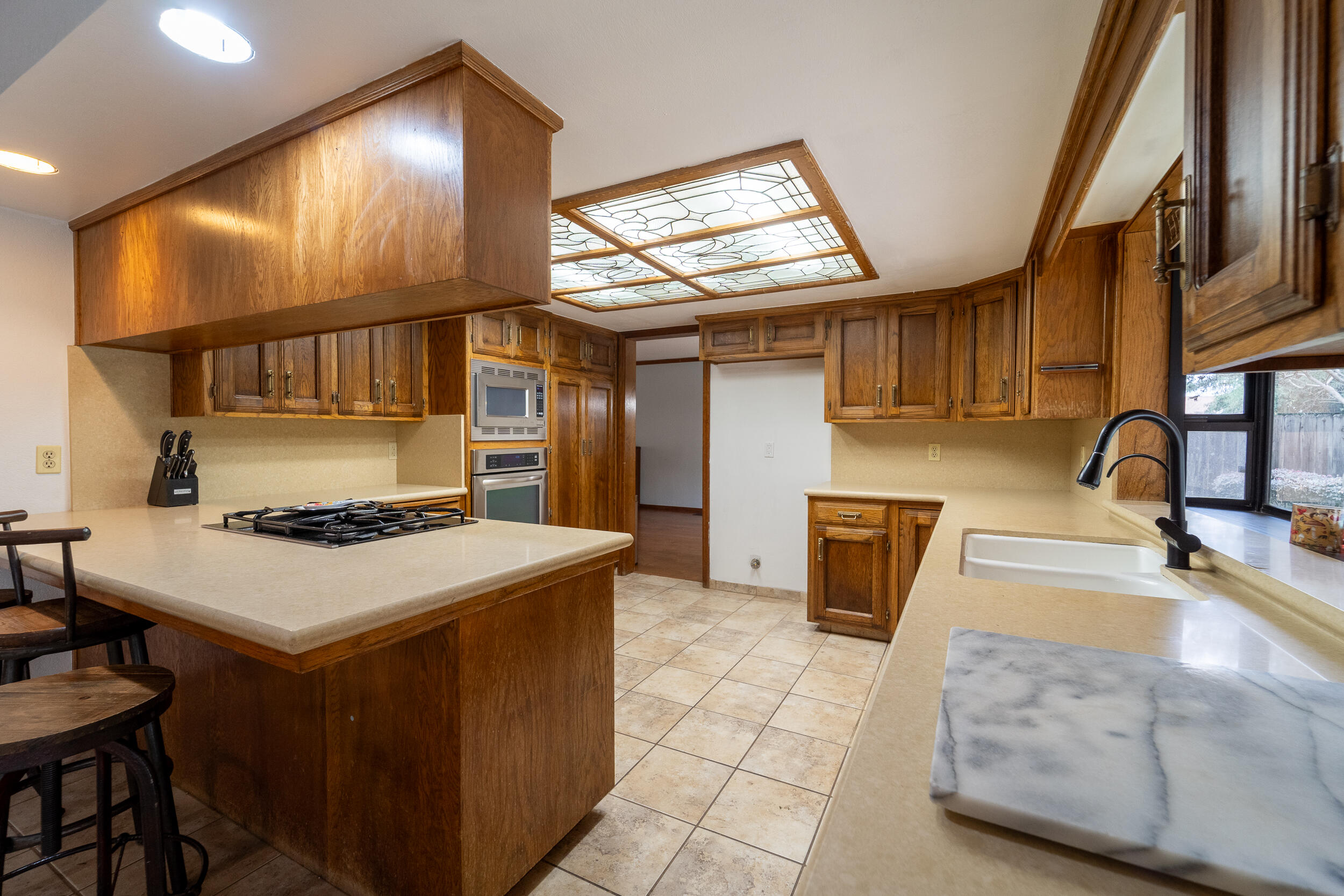 4121 W Grove Ct, Visalia, CA 93291