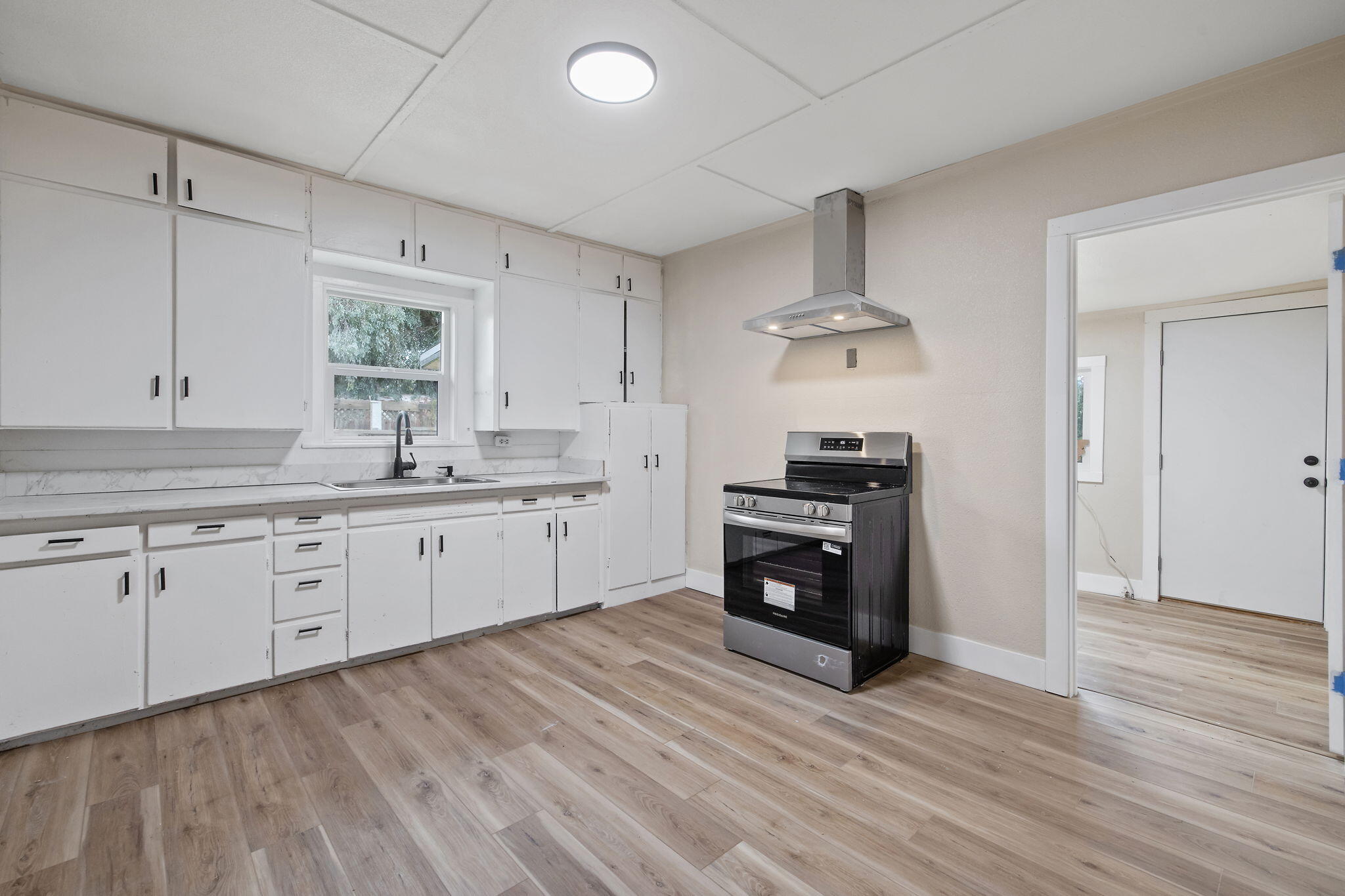 33239 160 Rd, Ivanhoe, CA 93235