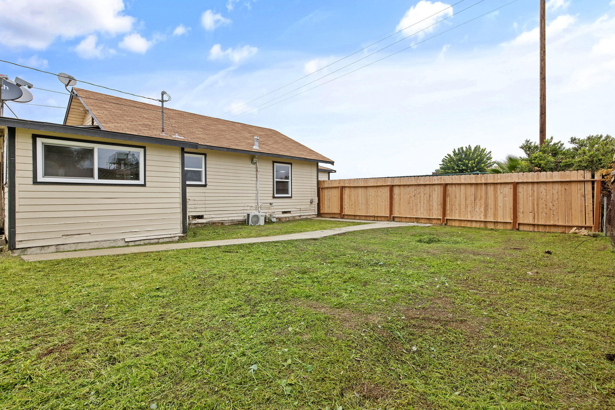 33239 160 Rd, Ivanhoe, CA 93235