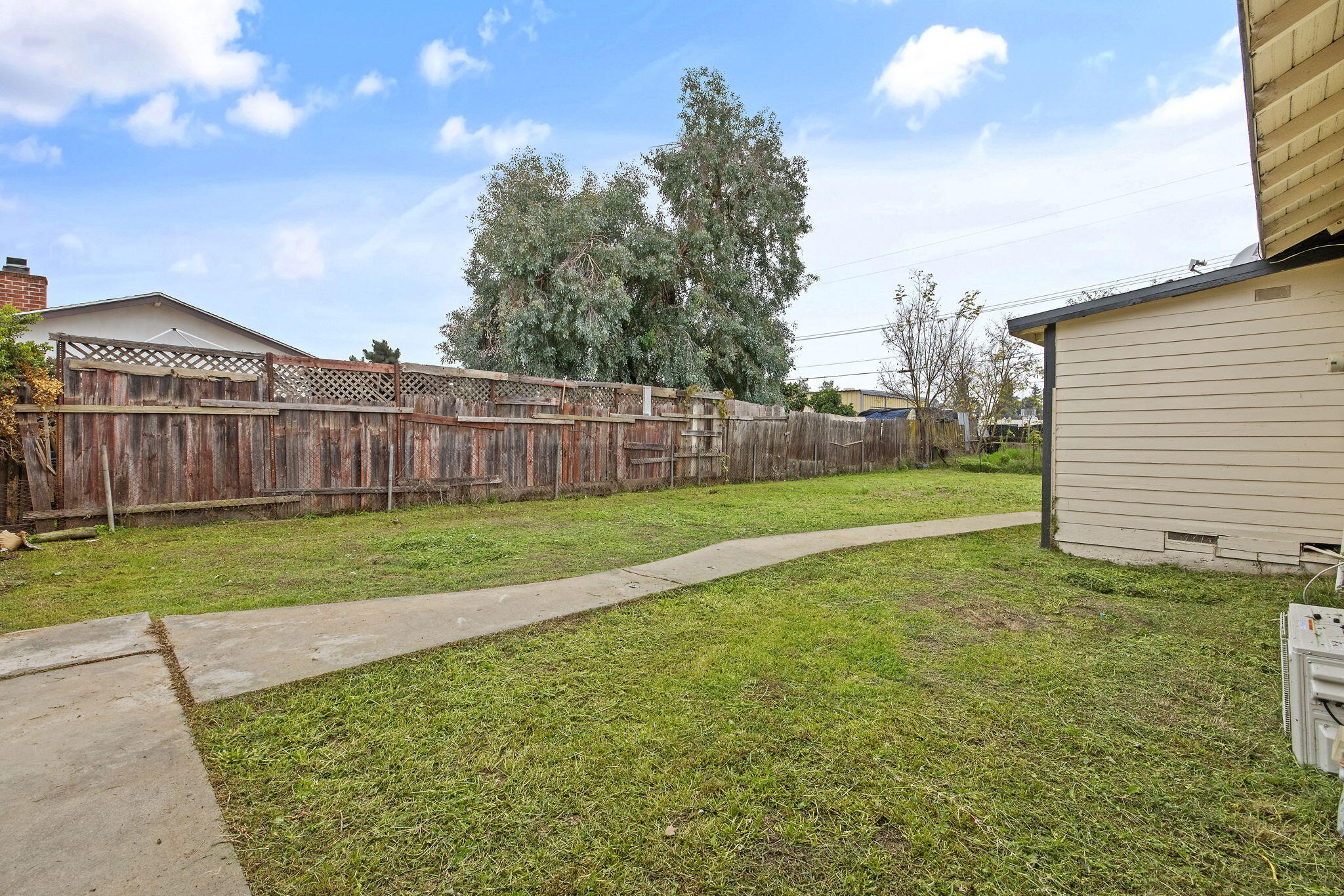 33239 160 Rd, Ivanhoe, CA 93235