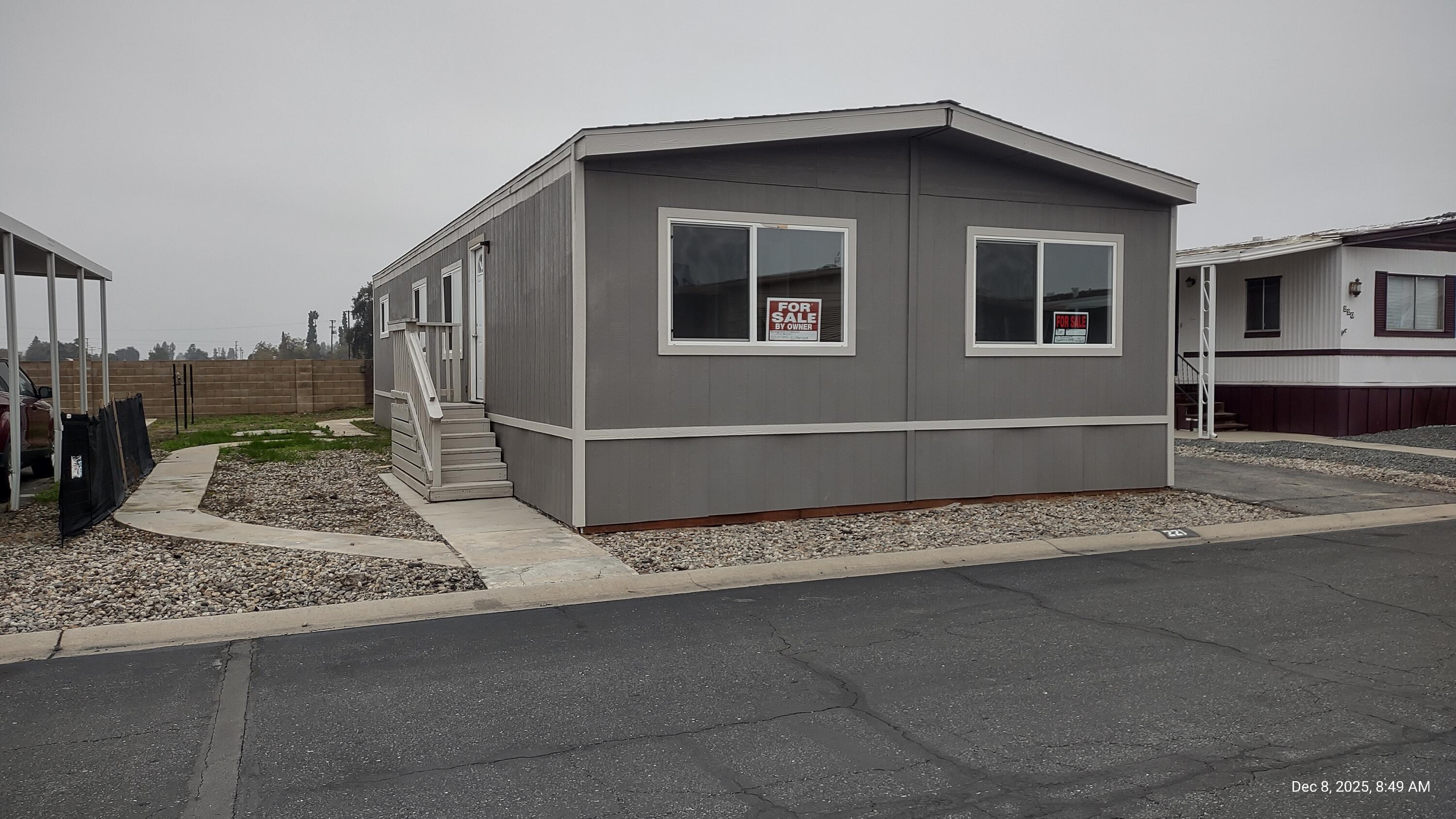 720 E Worth #221, Porterville, CA 93257