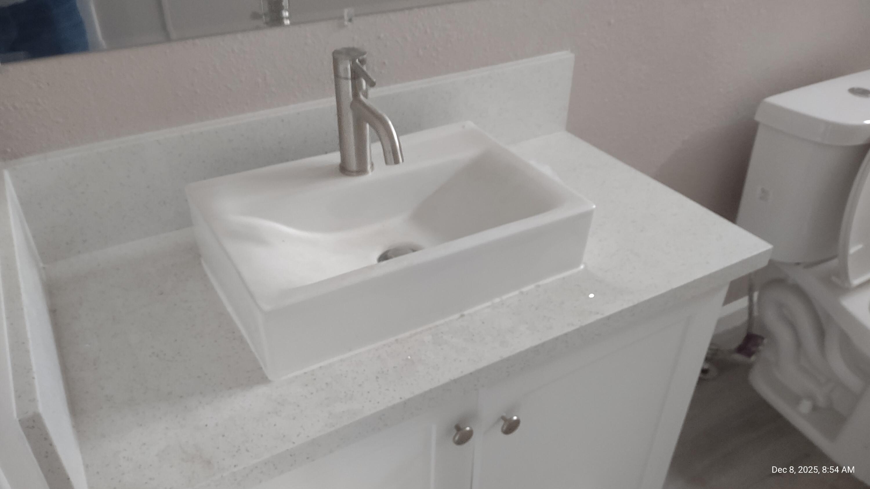 720 E Worth #221, Porterville, CA 93257