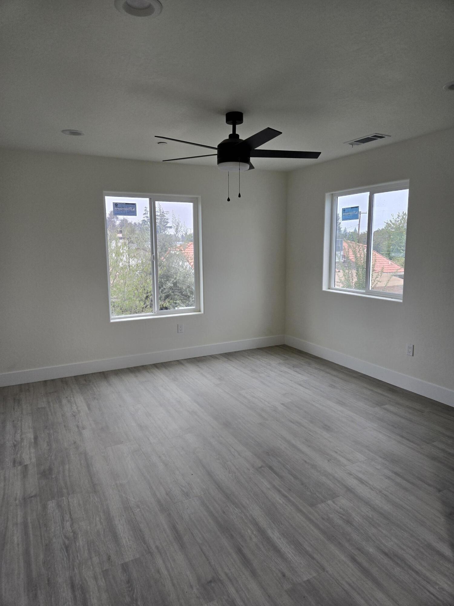 2032 E Pershing Ave, Visalia, CA 93292