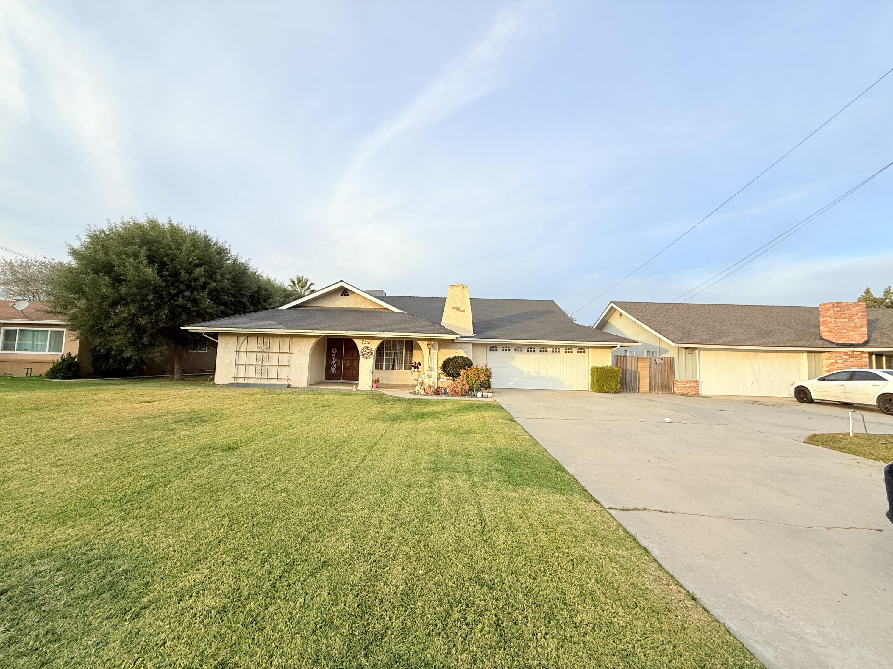 732 W Grand Ave, Porterville, CA 93257