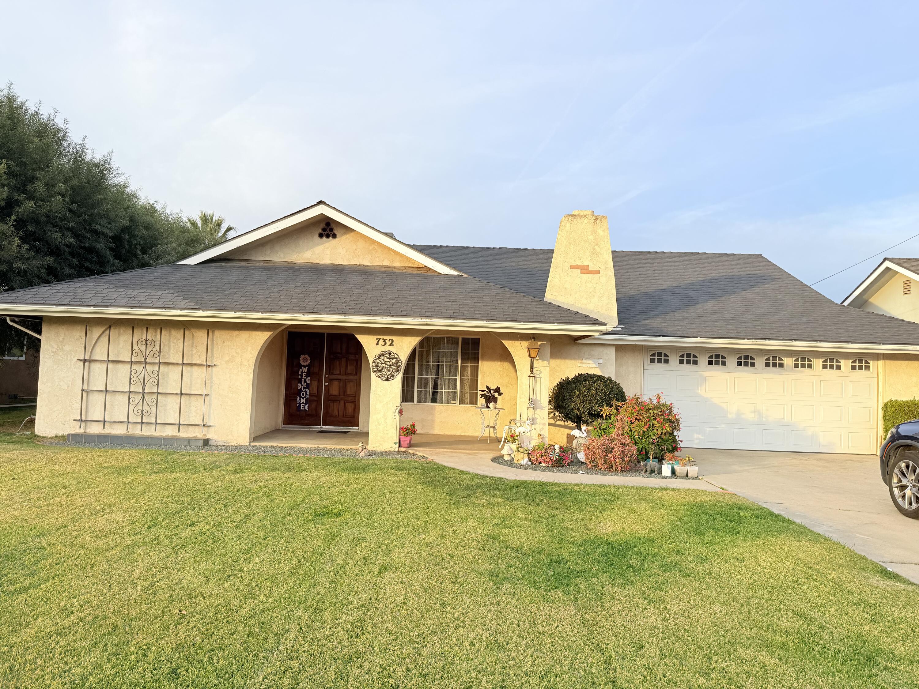 732 W Grand Ave, Porterville, CA 93257