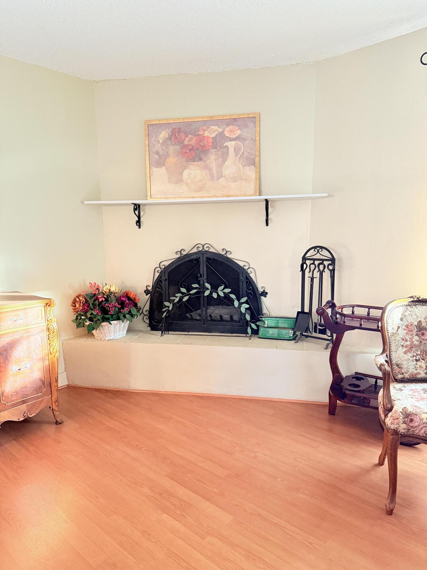 732 W Grand Ave, Porterville, CA 93257