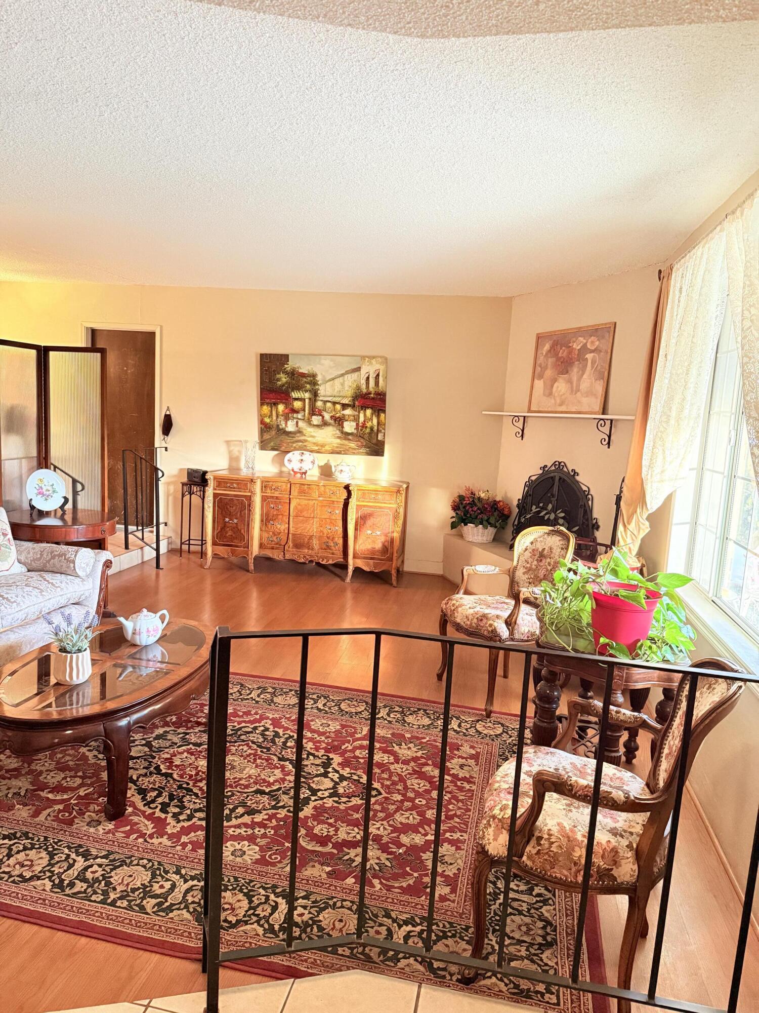 732 W Grand Ave, Porterville, CA 93257