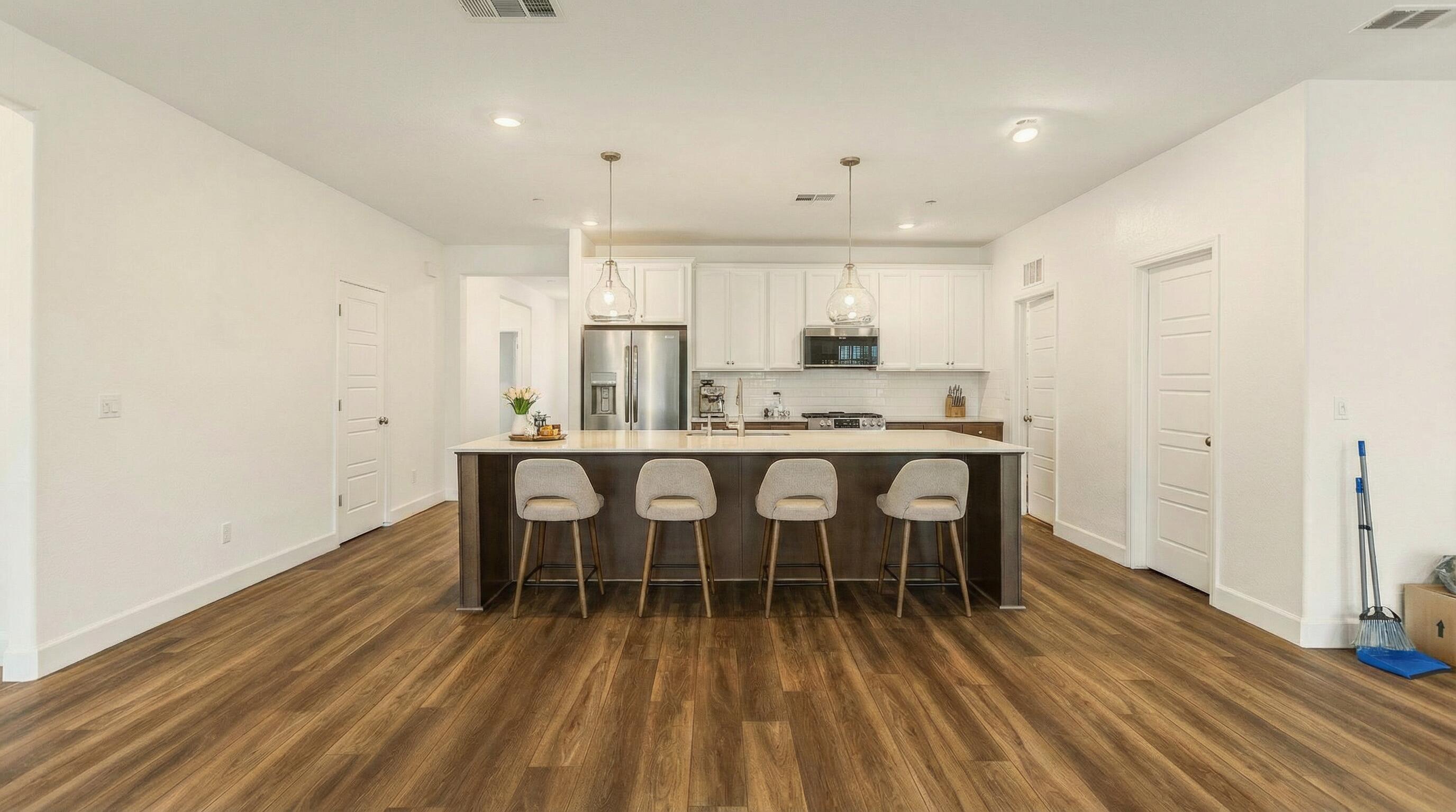 3725 N Newton Dr, Visalia, CA 93291