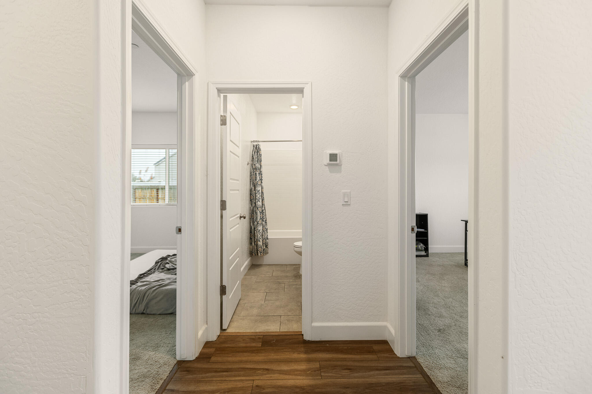 3725 N Newton Dr, Visalia, CA 93291