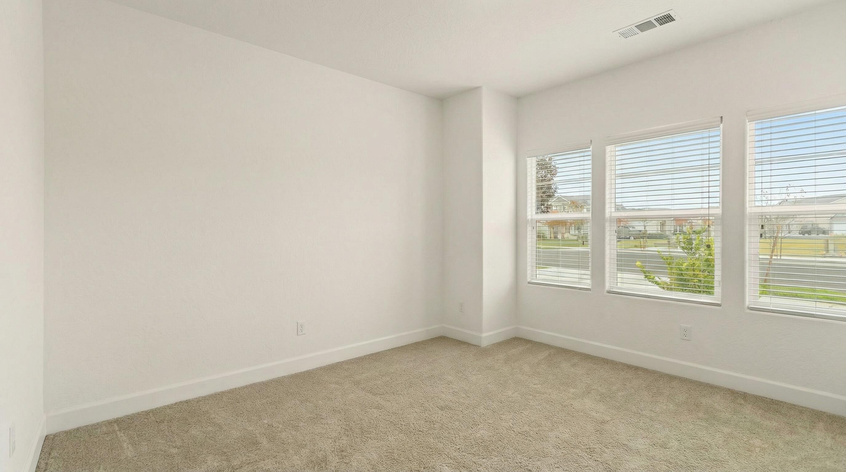 3725 N Newton Dr, Visalia, CA 93291