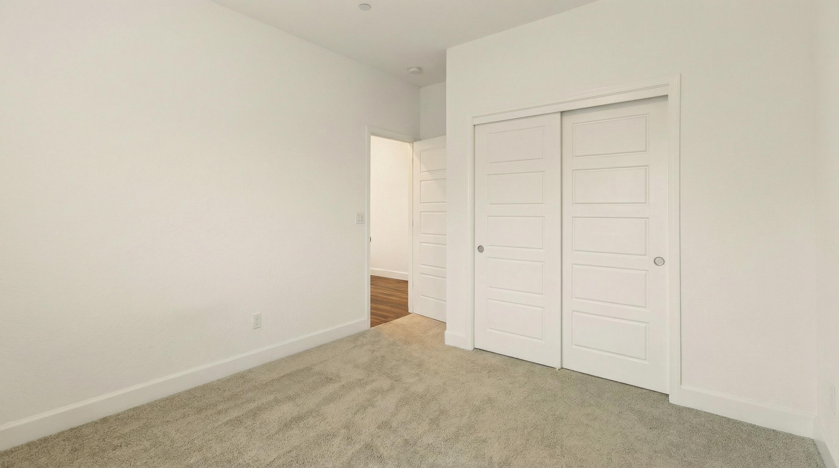 3725 N Newton Dr, Visalia, CA 93291