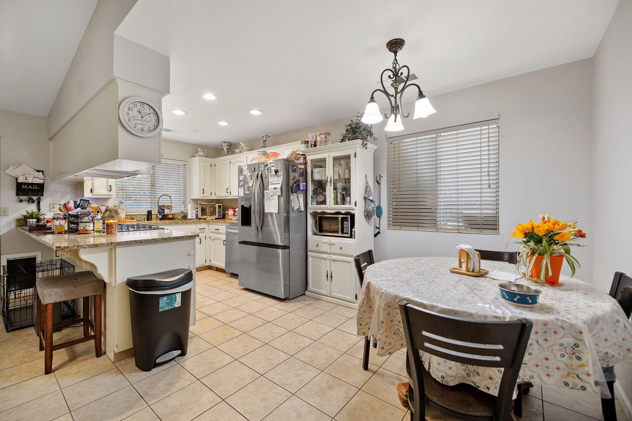 606 N Orange Ave, Exeter, CA 93221