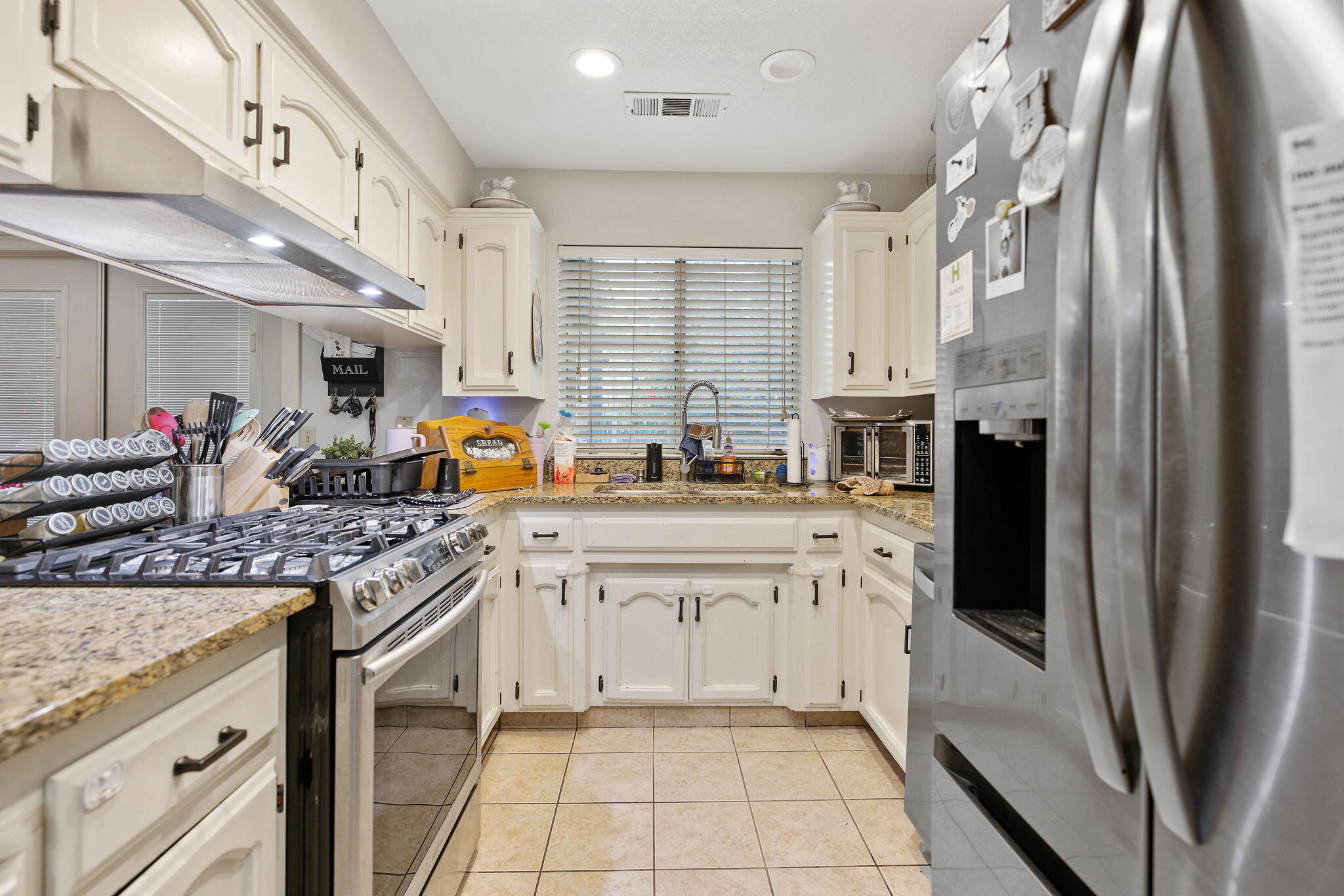 606 N Orange Ave, Exeter, CA 93221